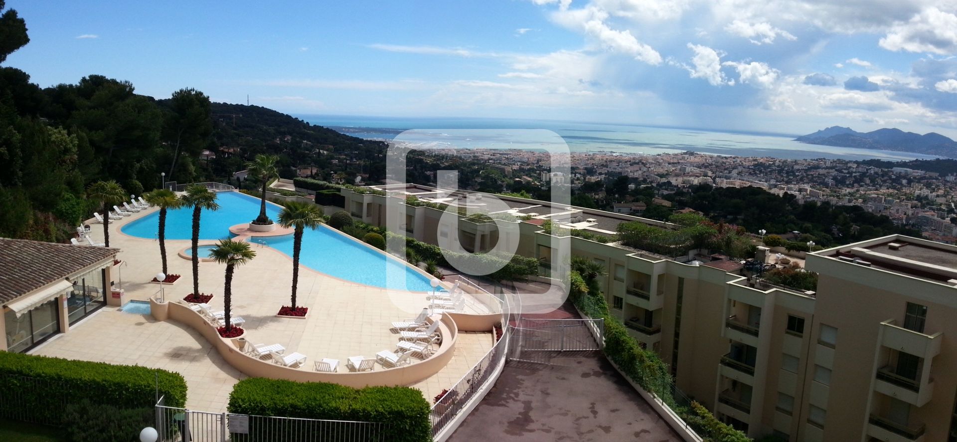 Condominium in Cannes, Provence-Alpes-Cote D'azur 10049628