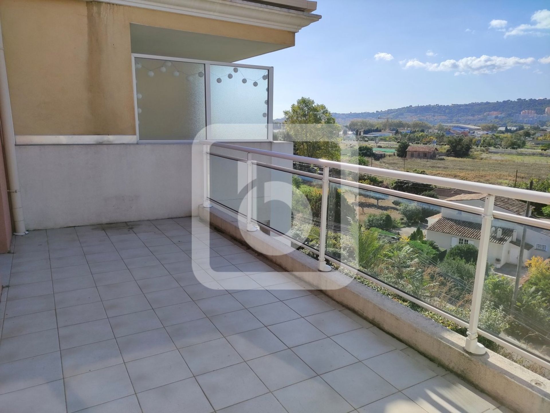 Condominium in La Californie, Provence-Alpes-Cote d'Azur 10049647