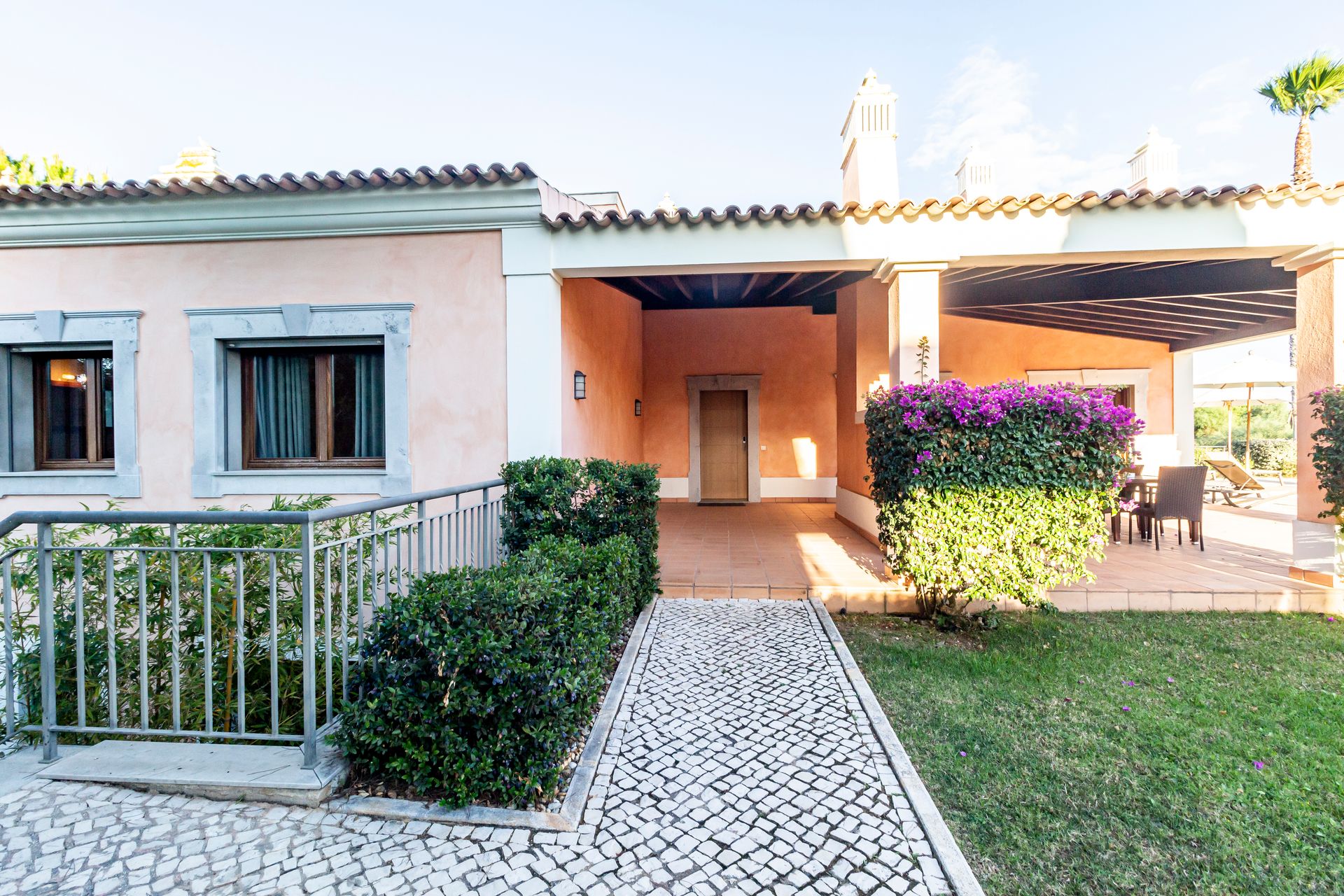 House in Porto de Mos, Algarve 10049680