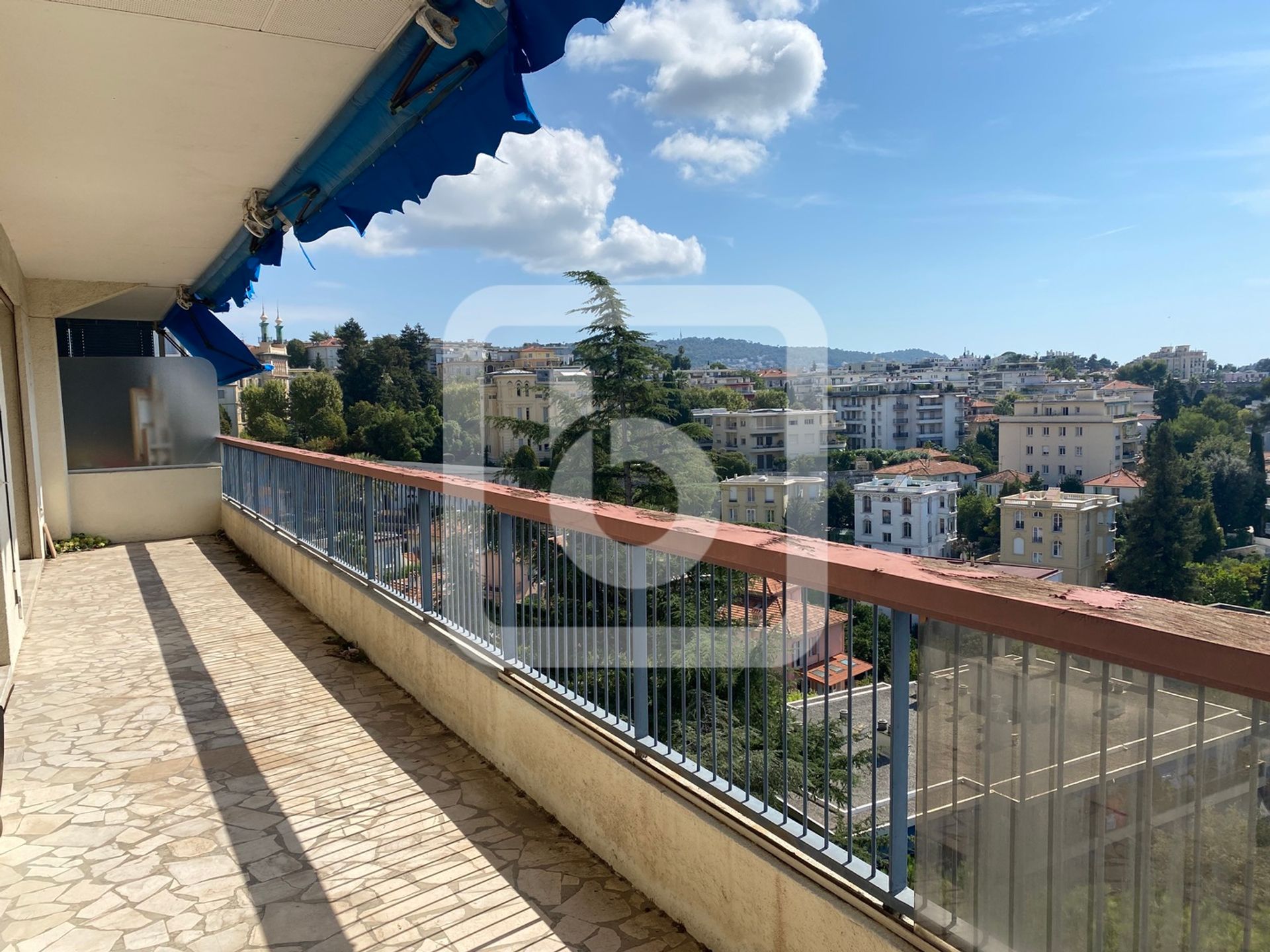 Kondominium dalam Nice, Provence-Alpes-Cote D'azur 10049689