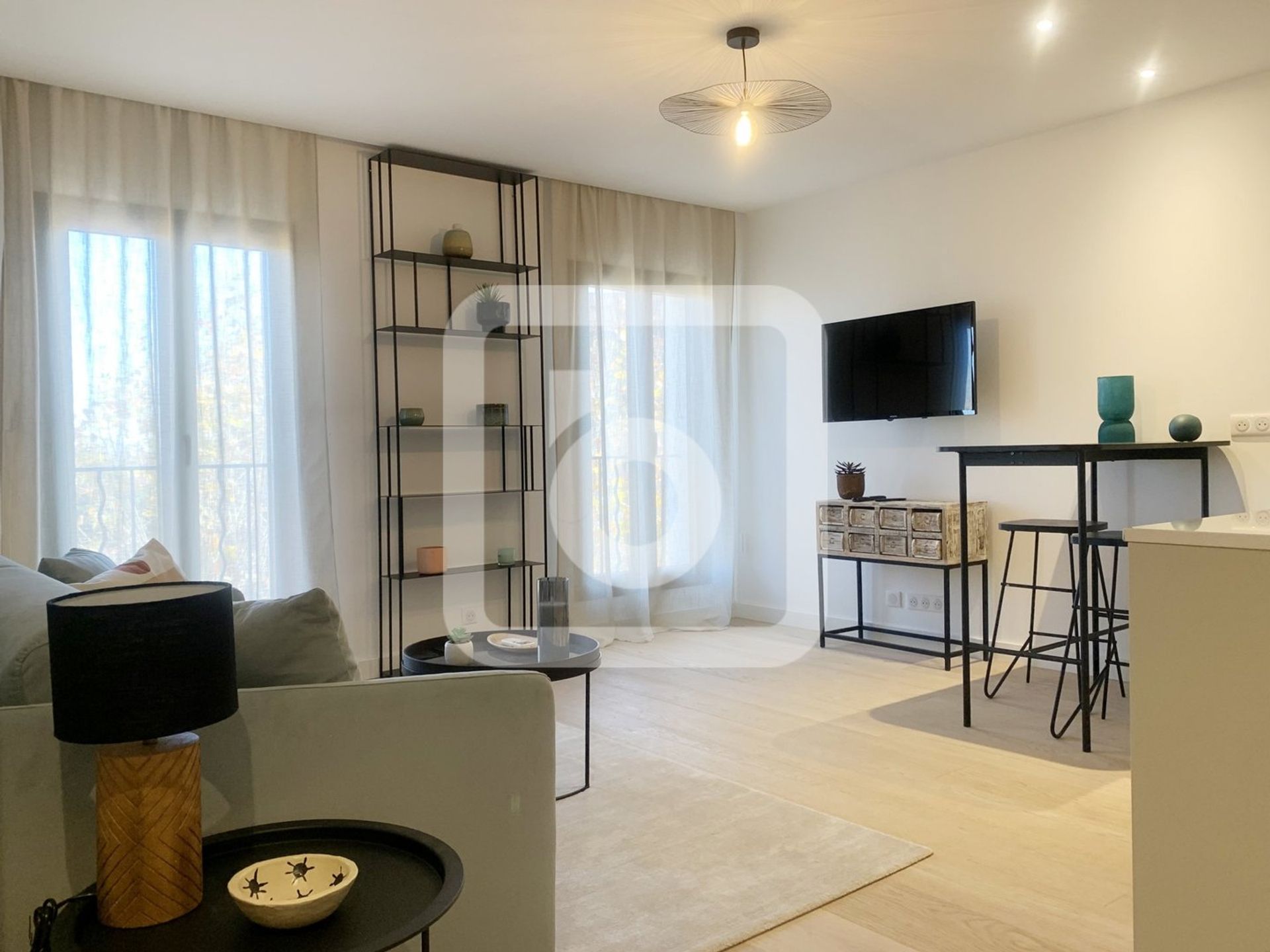 Condominium dans Antibes, Provence-Alpes-Cote D'azur 10049704