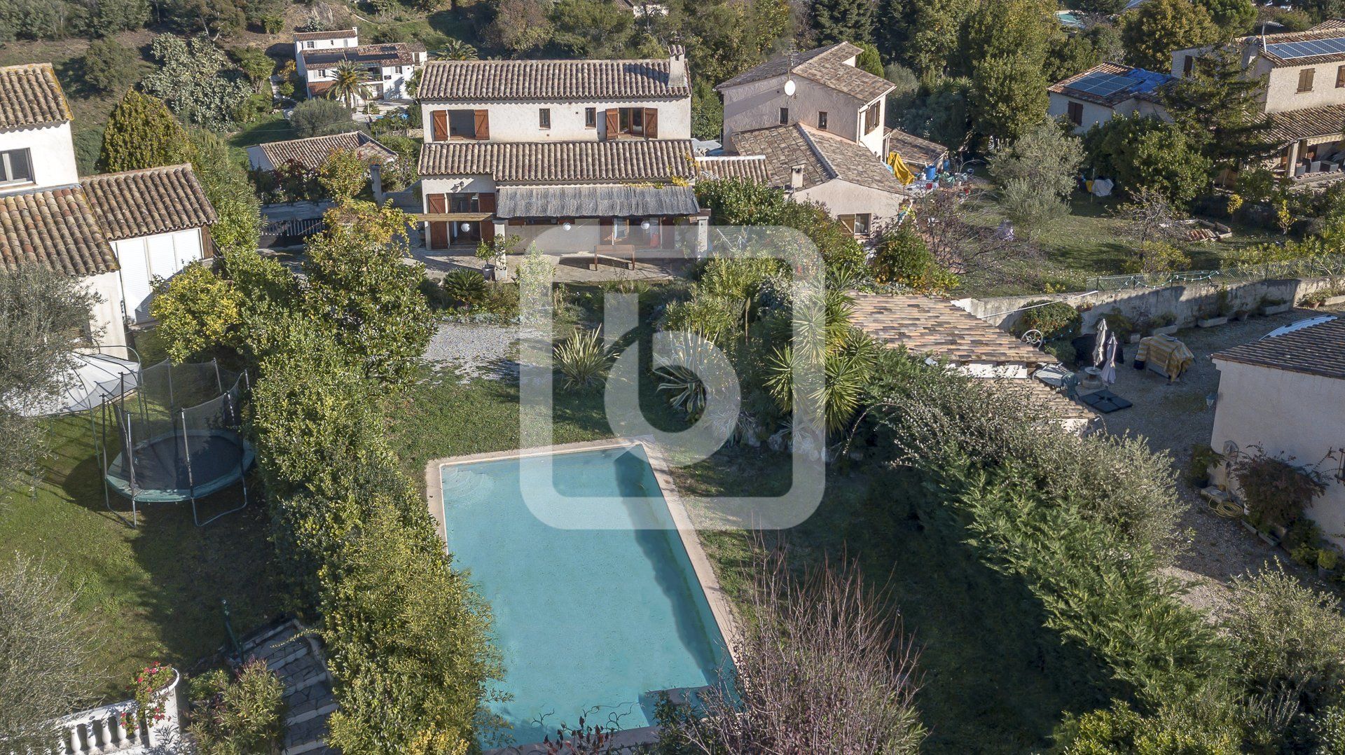 Hus i La Roquette Sur Siagne, Provence-Alpes-Cote D'azur 10049717