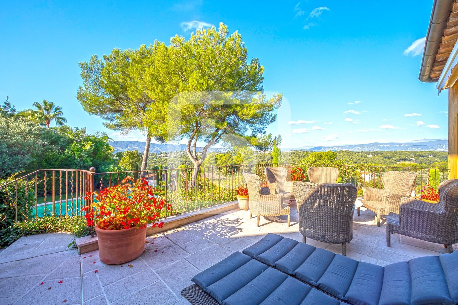 Rumah di Mougins, Provence-Alpes-Cote D'azur 10049720