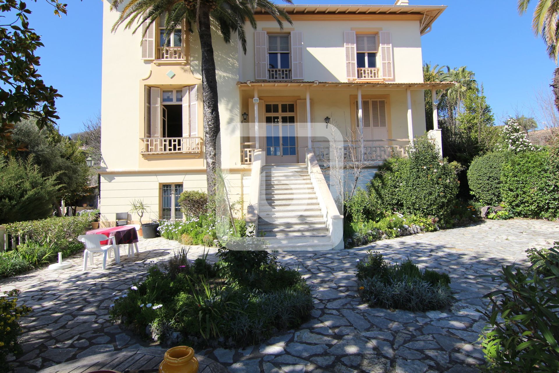 Hus i Vence, Provence-Alpes-Cote D'azur 10049725