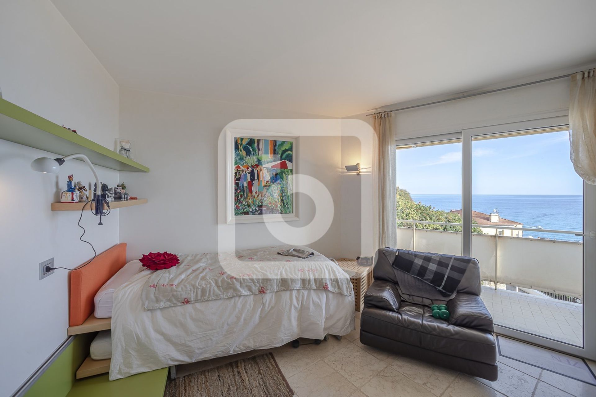 Condominium in Menton, Provence-Alpes-Cote D'azur 10049731