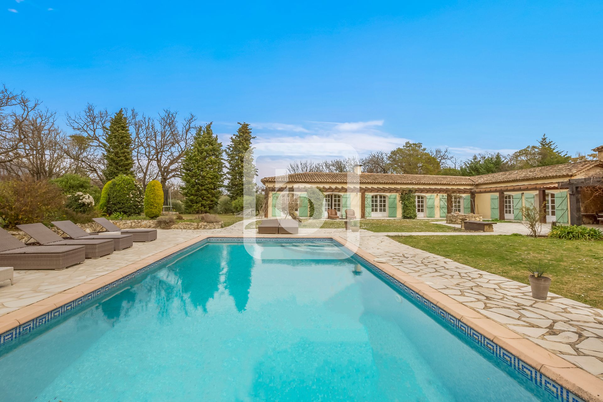 Casa nel Chateauneuf-Grasse, Provenza-Alpi-Costa Azzurra 10049807