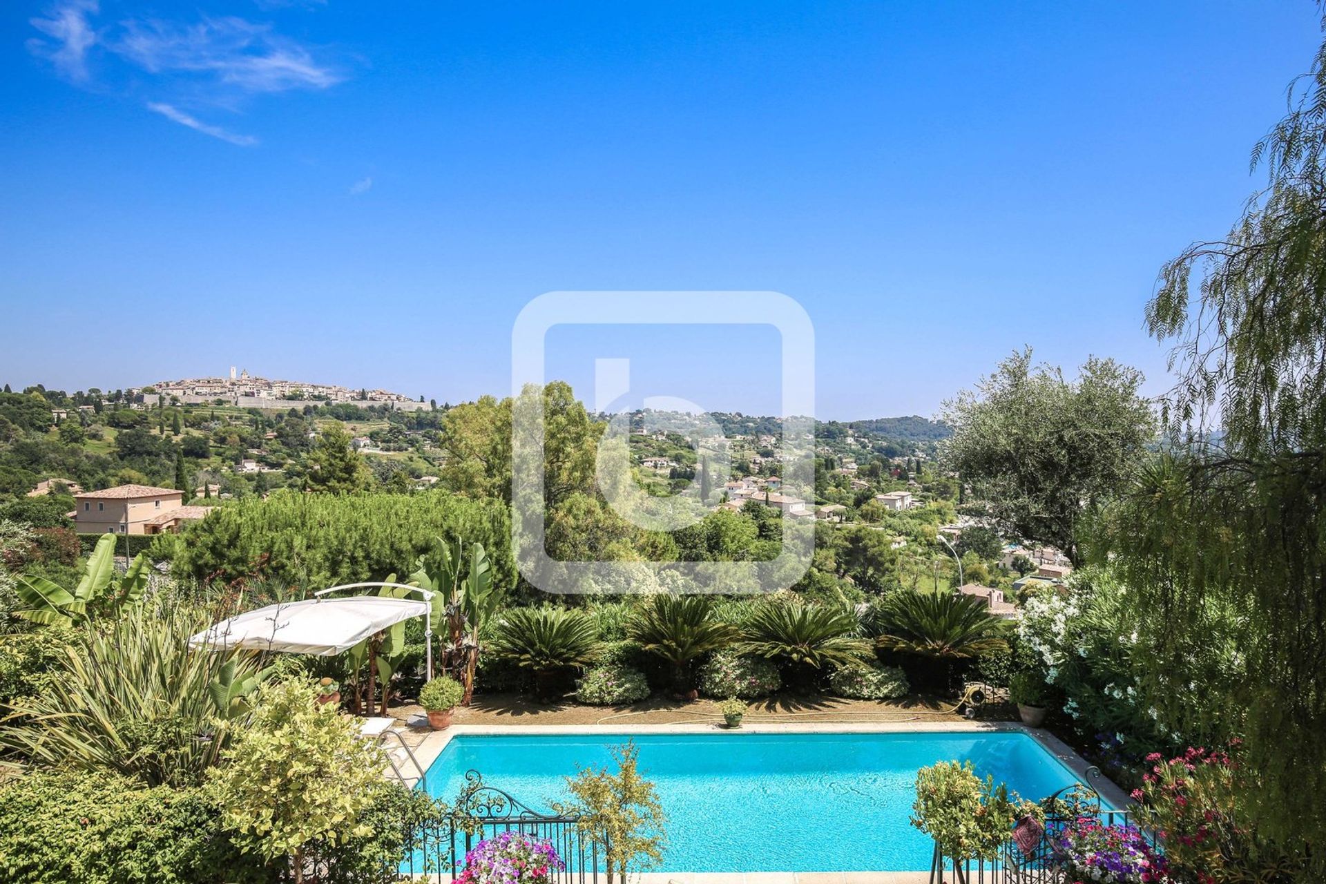 жилой дом в La Colle Sur Loup, Provence-Alpes-Cote D'azur 10049811