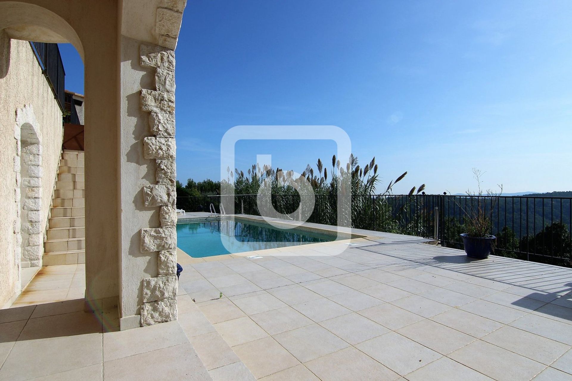 rumah dalam Tourrettes Sur Loup, Provence-Alpes-Cote D'azur 10049831