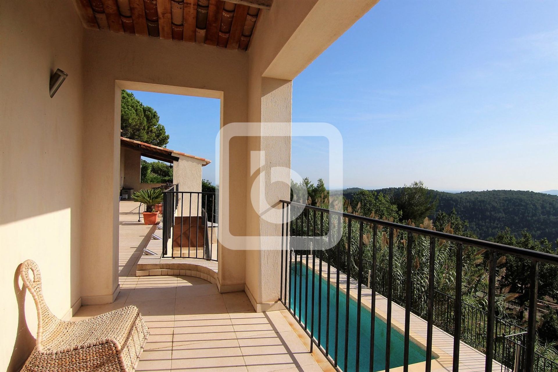 rumah dalam Tourrettes Sur Loup, Provence-Alpes-Cote D'azur 10049831