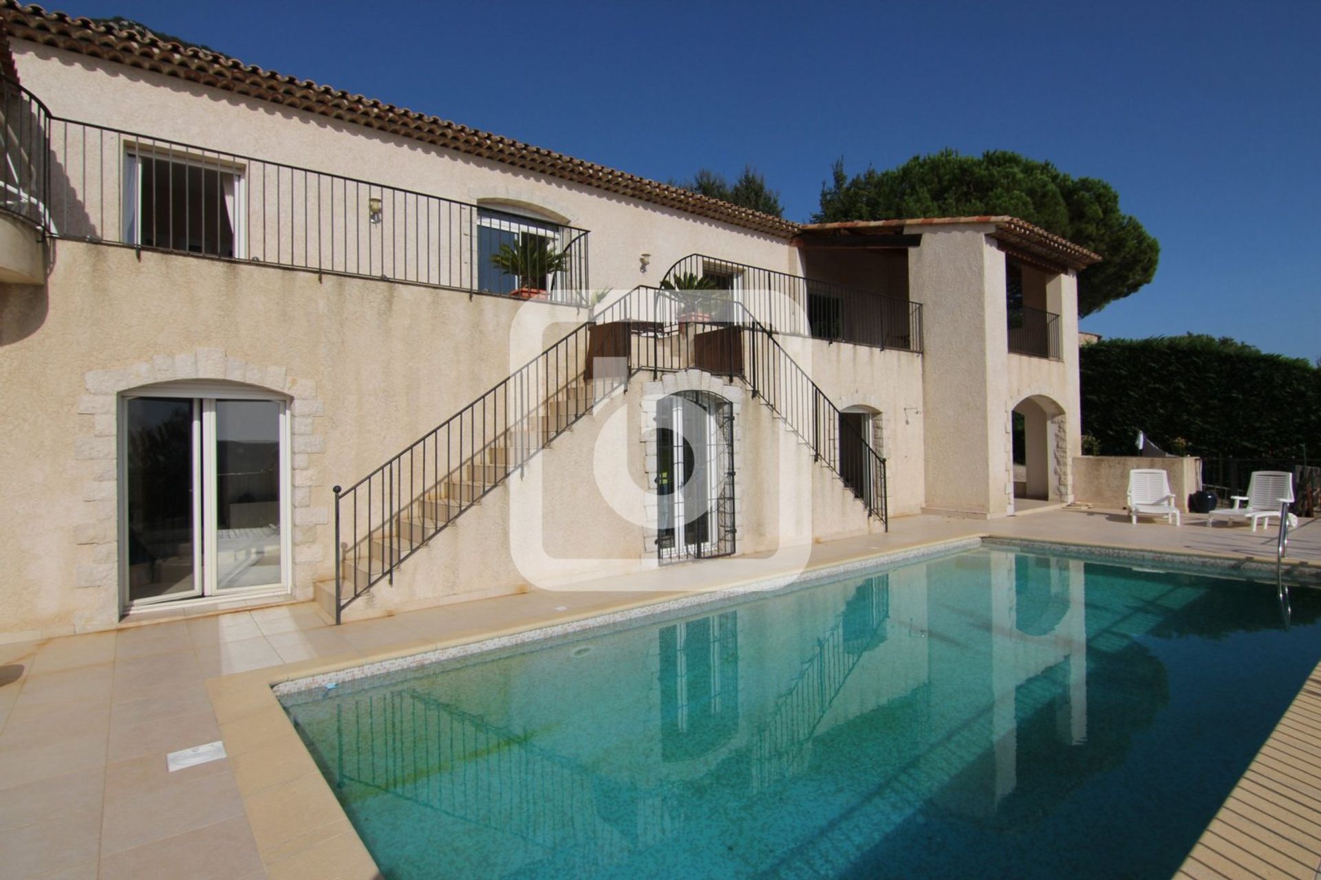 rumah dalam Tourrettes Sur Loup, Provence-Alpes-Cote D'azur 10049831