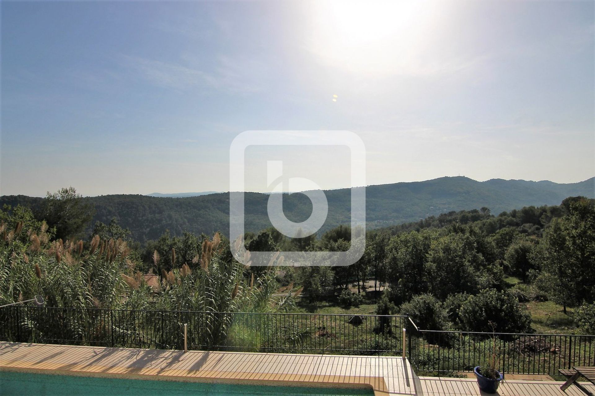 rumah dalam Tourrettes Sur Loup, Provence-Alpes-Cote D'azur 10049831