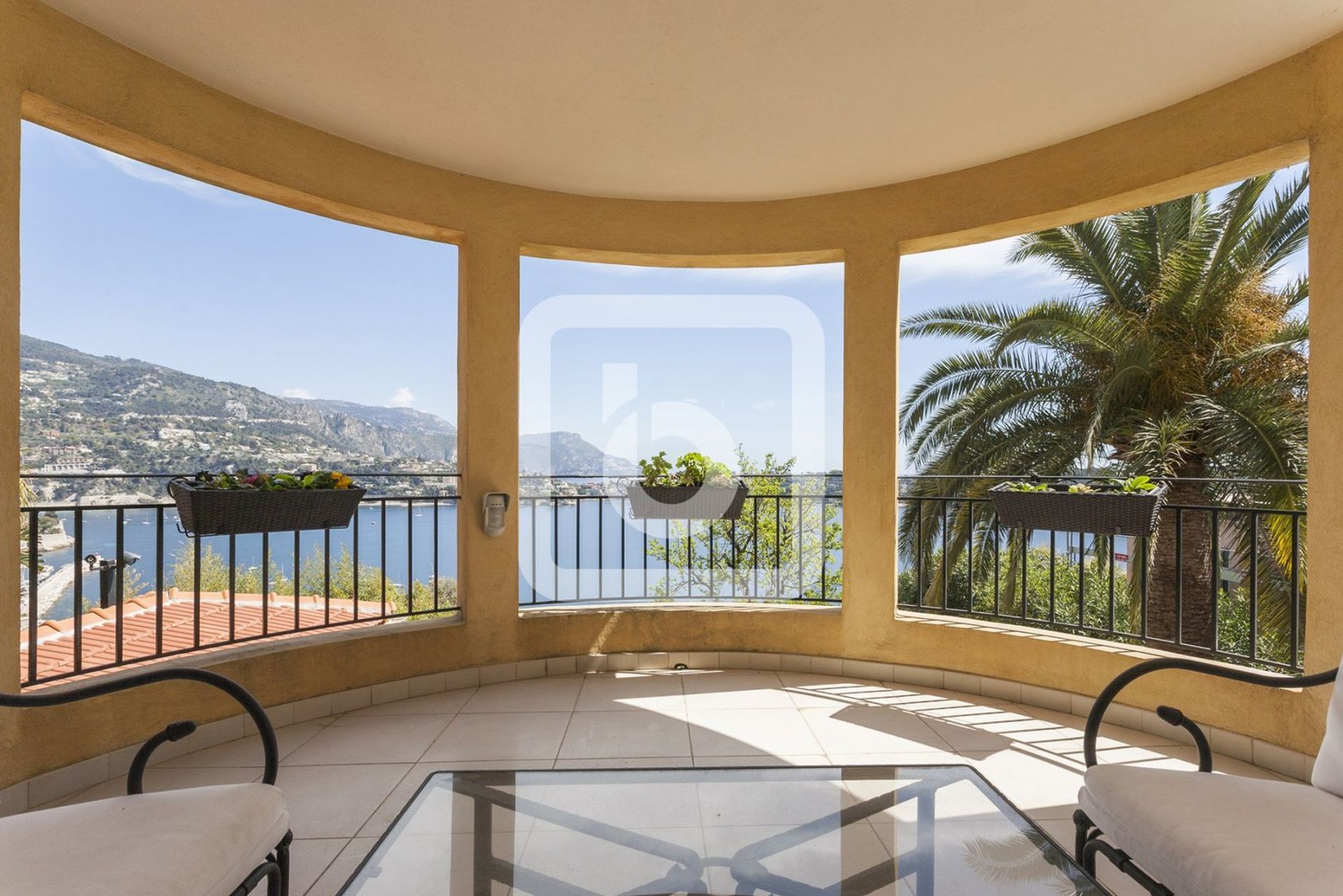 Будинок в Villefranche Sur Mer, Provence-Alpes-Cote D'azur 10049860