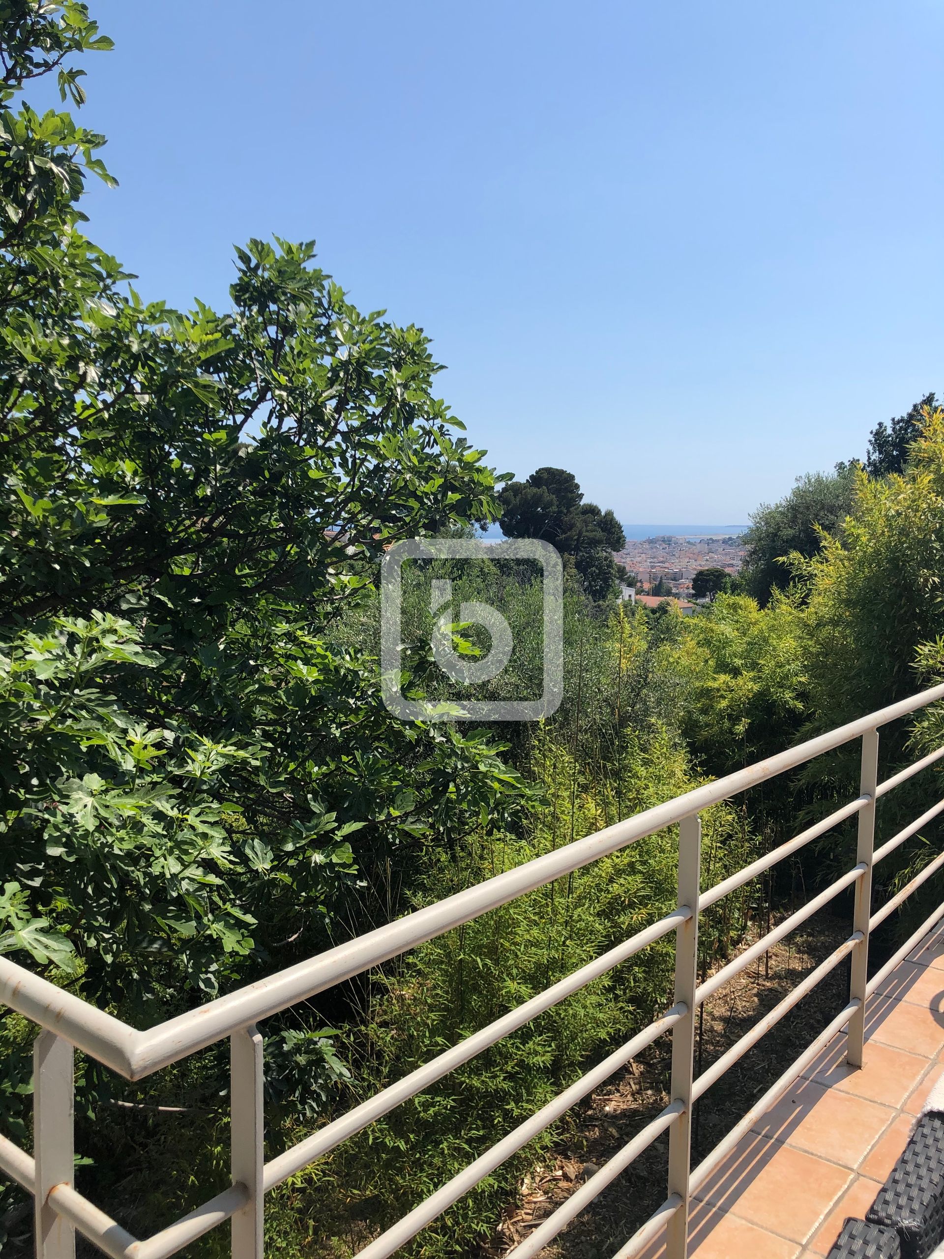 casa en Nice, Provence-Alpes-Cote D'azur 10049892