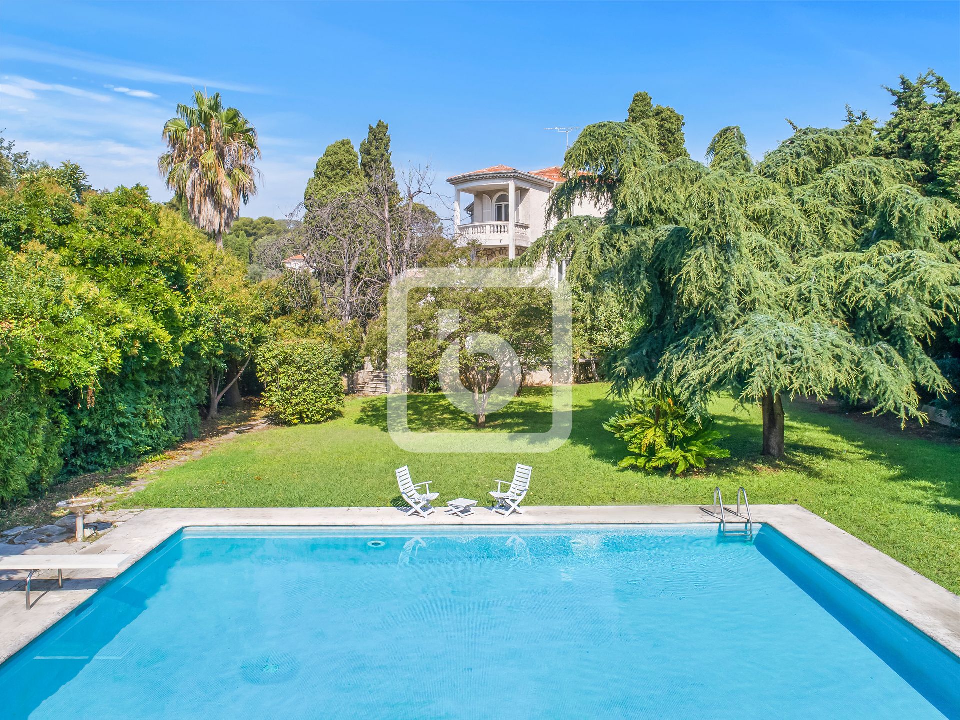 Casa nel Cagnes-sur-Mer, Provenza-Alpi-Costa Azzurra 10049912