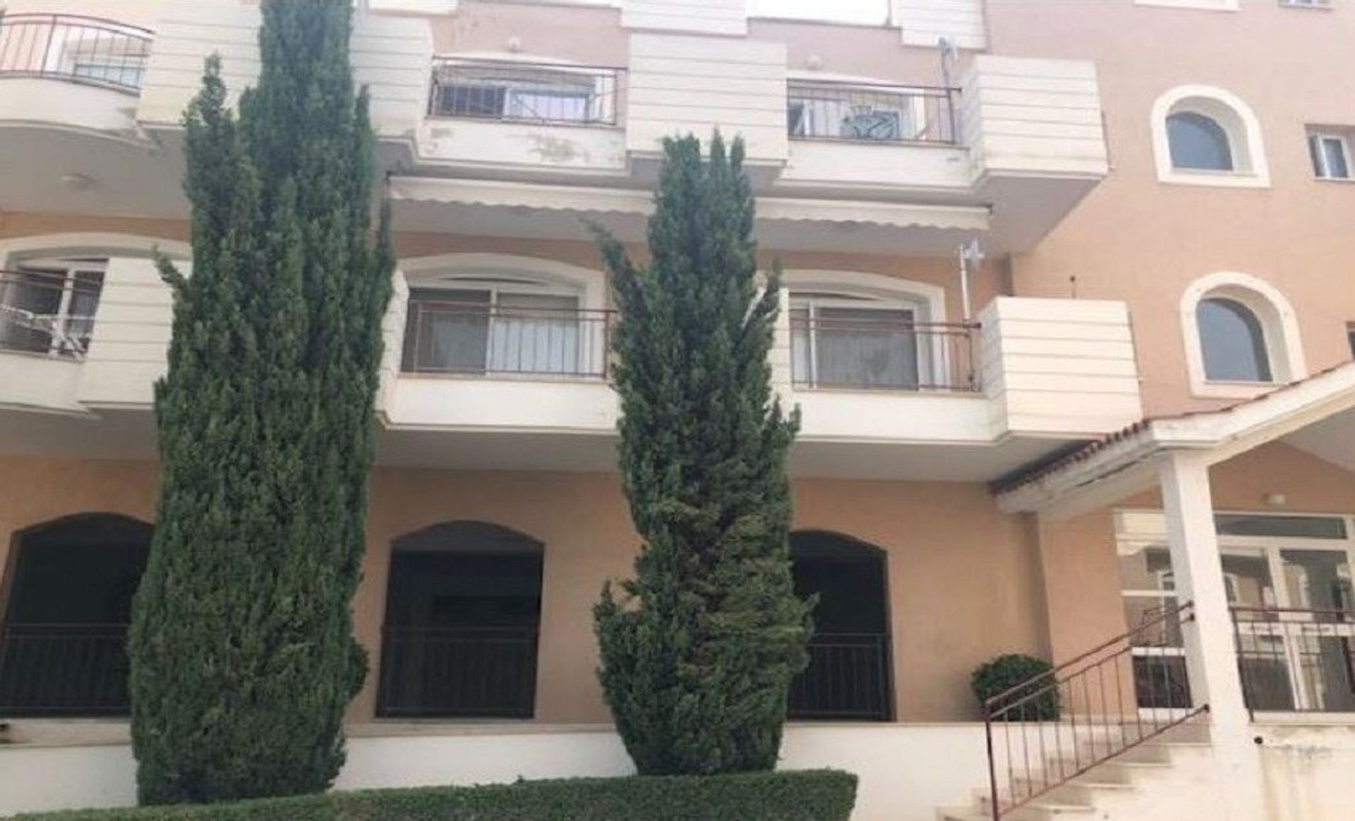 Condominium in Mesa Chorio, Pafos 10049956