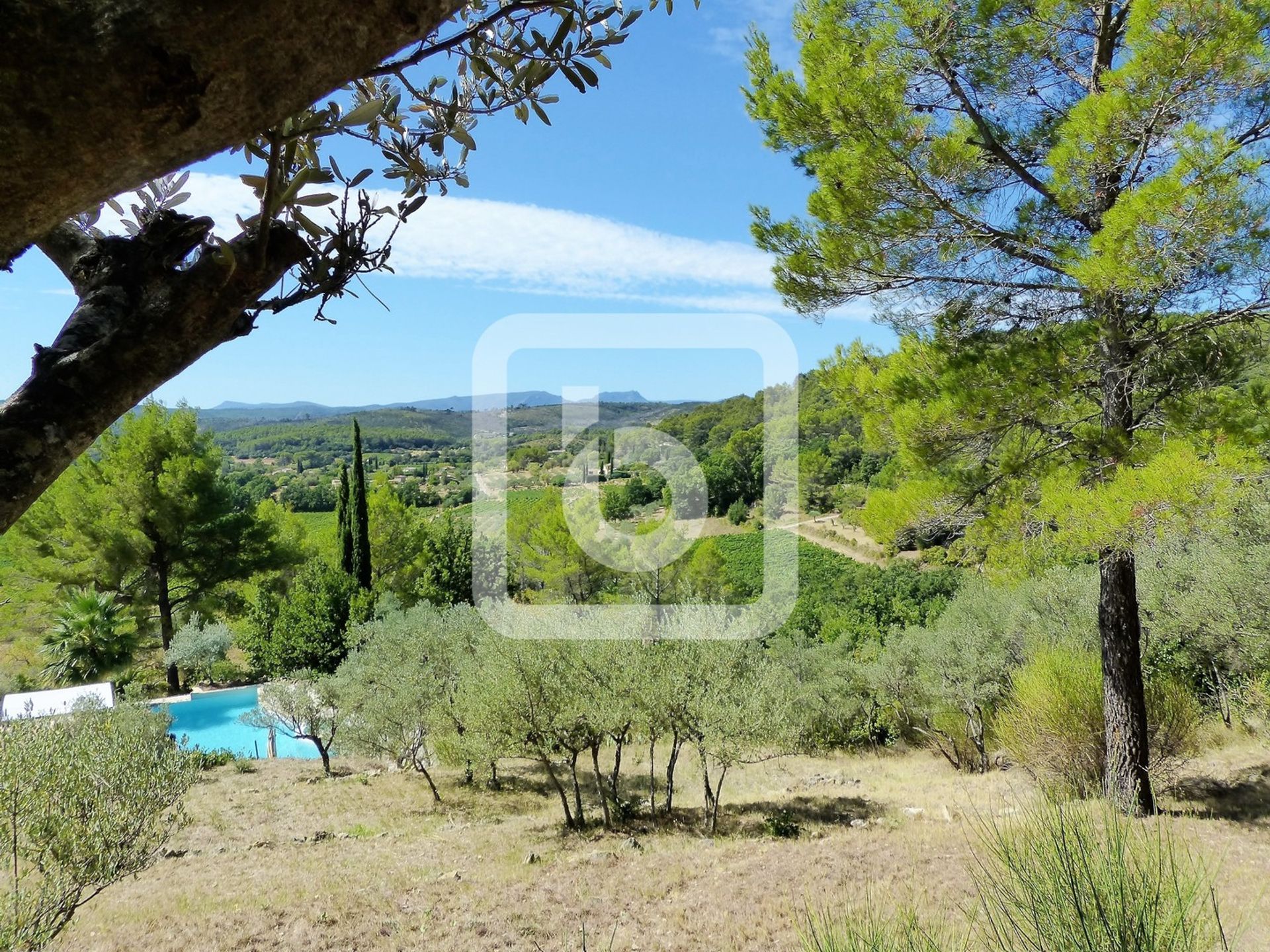 casa en Cotignac, Provence-Alpes-Cote d'Azur 10050118