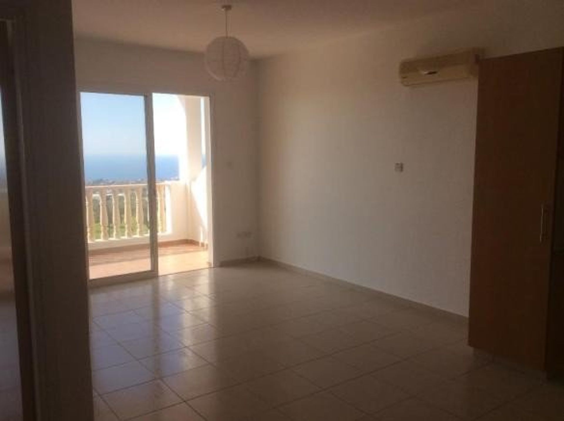 Condominium in Tala, Paphos 10050204