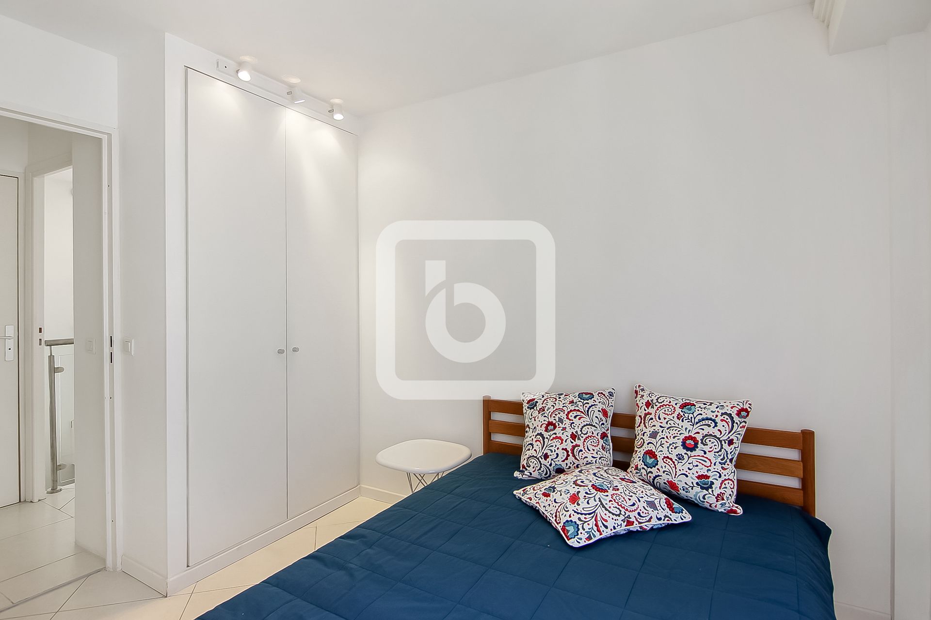 Condominium in Nice, Provence-Alpes-Cote D'azur 10050333