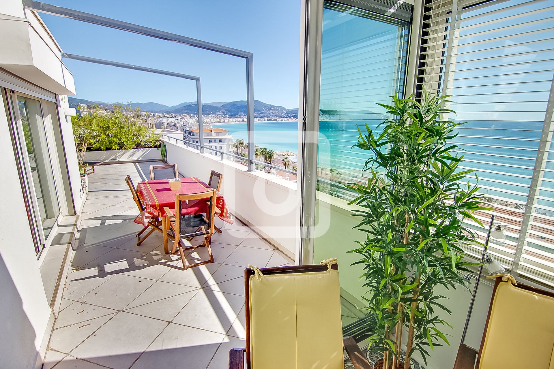 Condominio nel La Californie, Provence-Alpes-Cote d'Azur 10050333