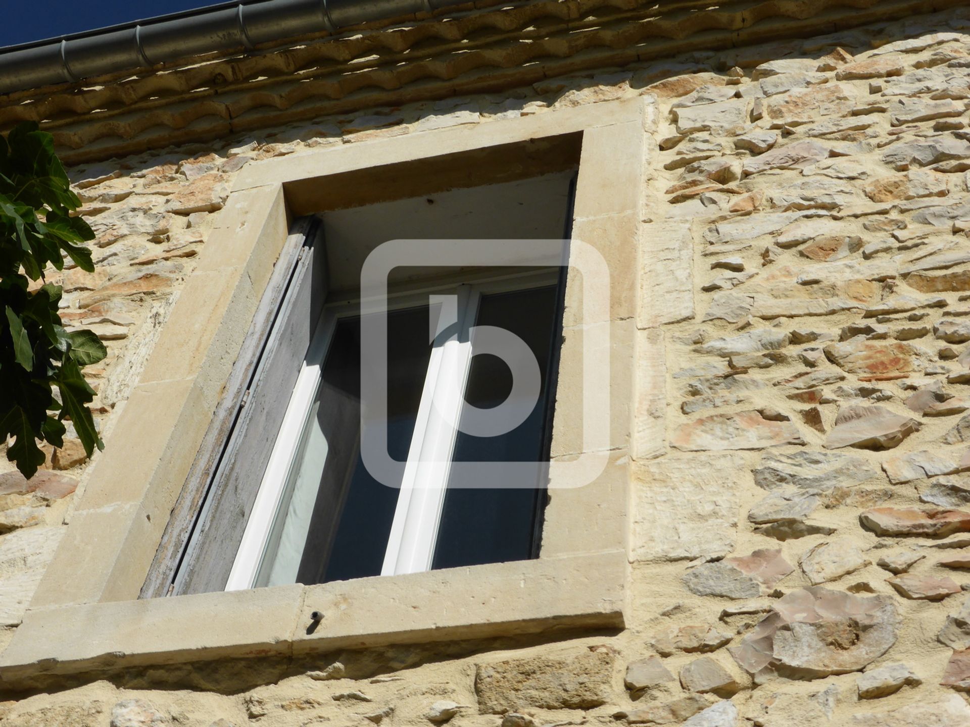 House in Vergeze, Languedoc-Roussillon 10050469