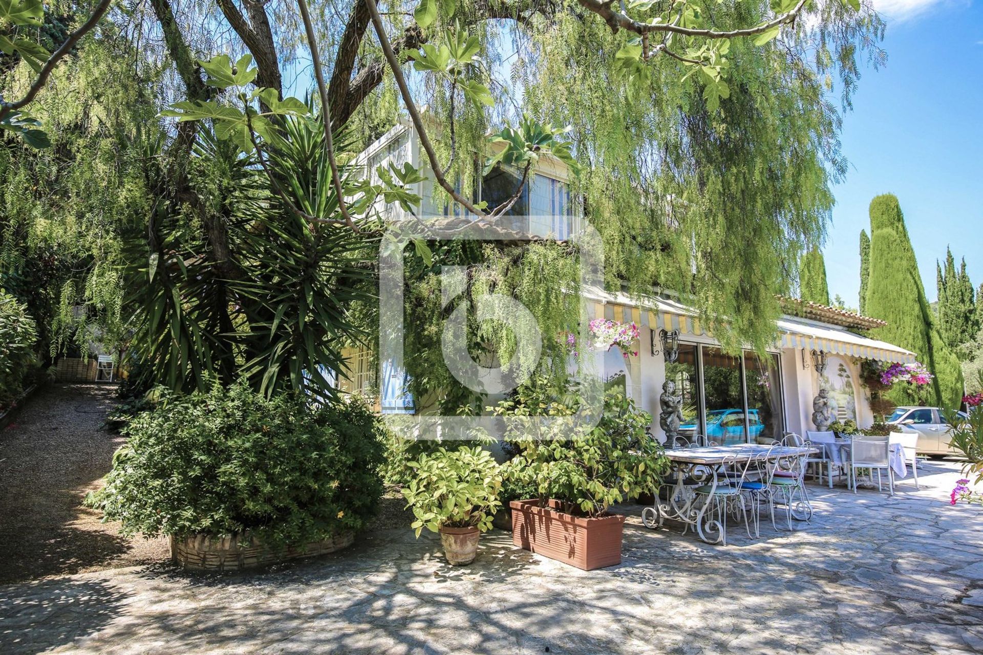 Casa nel La Colle Sur Loup, Provence-Alpes-Cote D'azur 10050628