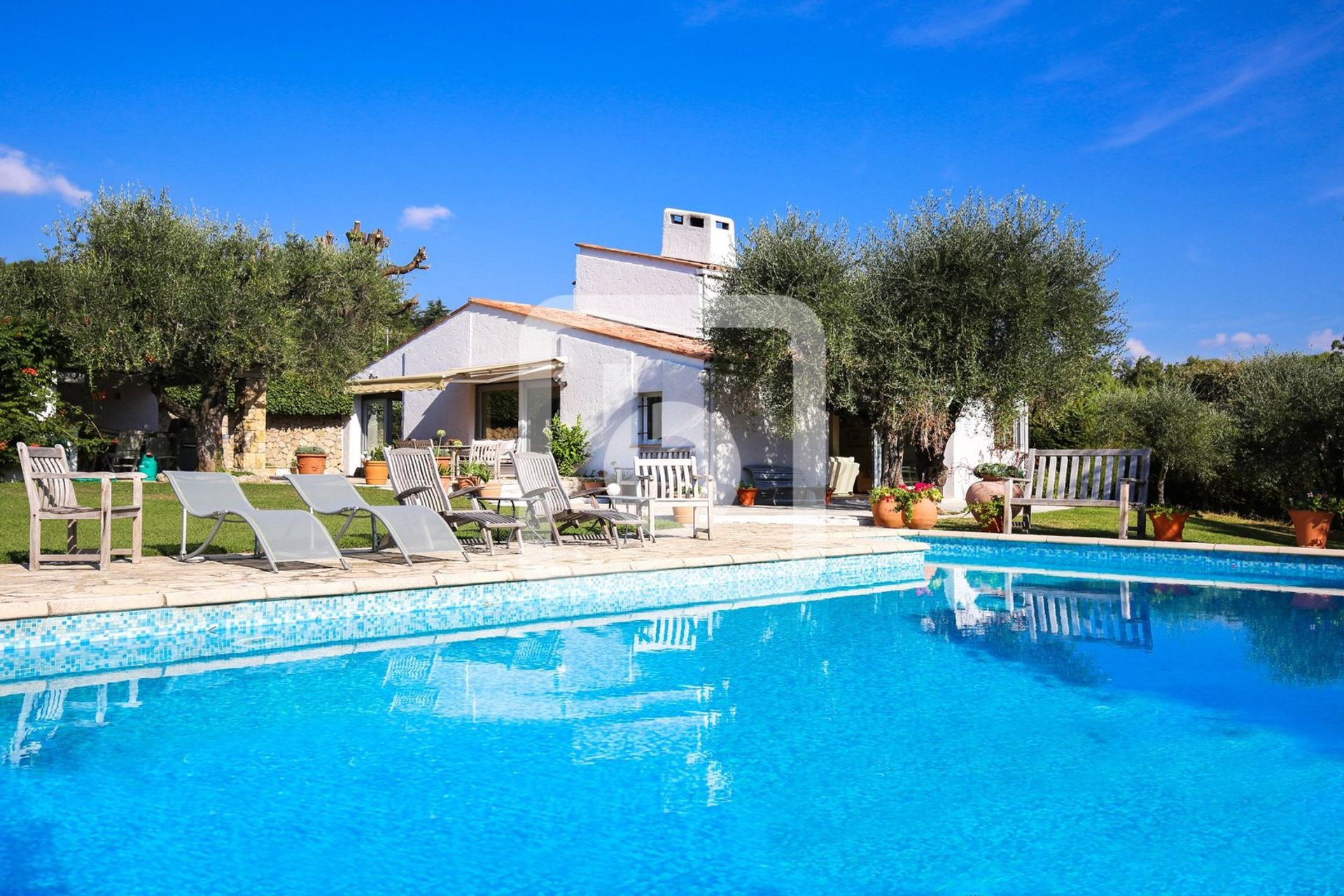 Casa nel Chateauneuf-Grasse, Provenza-Alpi-Costa Azzurra 10050630