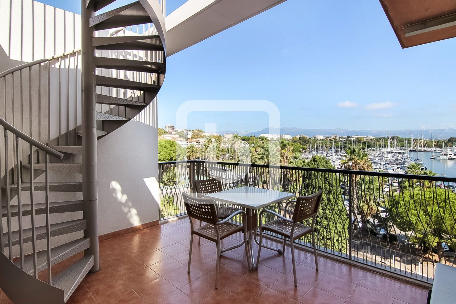 Condominium dans Antibes, Provence-Alpes-Cote D'azur 10050653