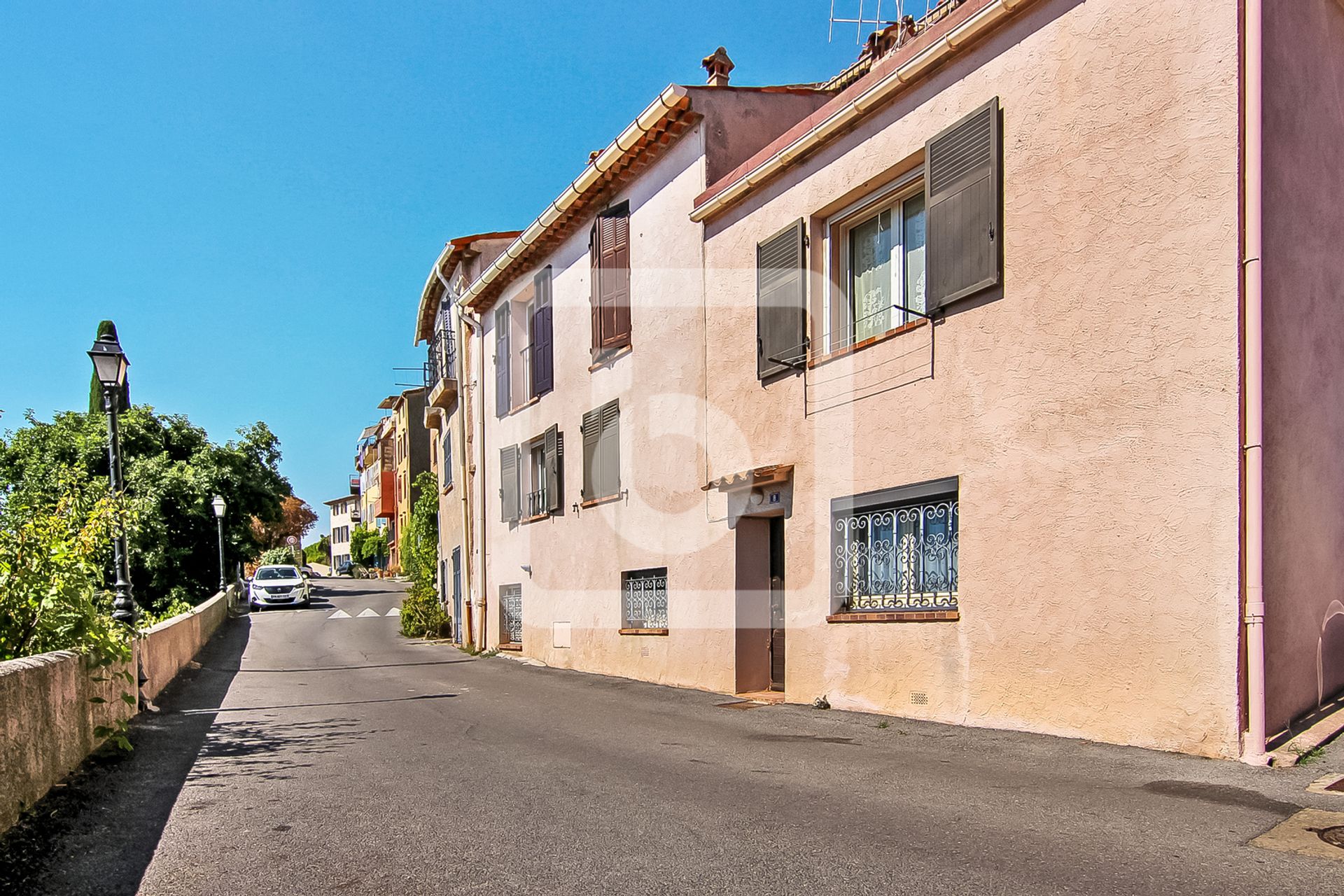 Συγκυριαρχία σε Chateauneuf Grasse, Provence-Alpes-Cote D'azur 10050748