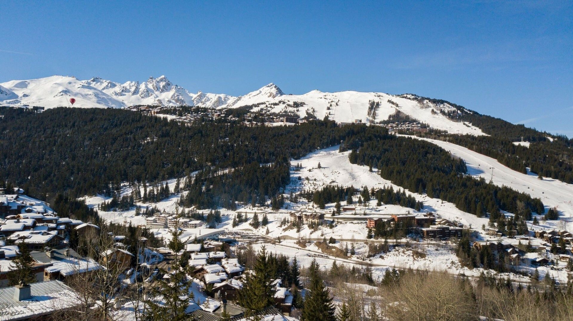 House in Courchevel Moriond, Rhone-Alpes 10051507