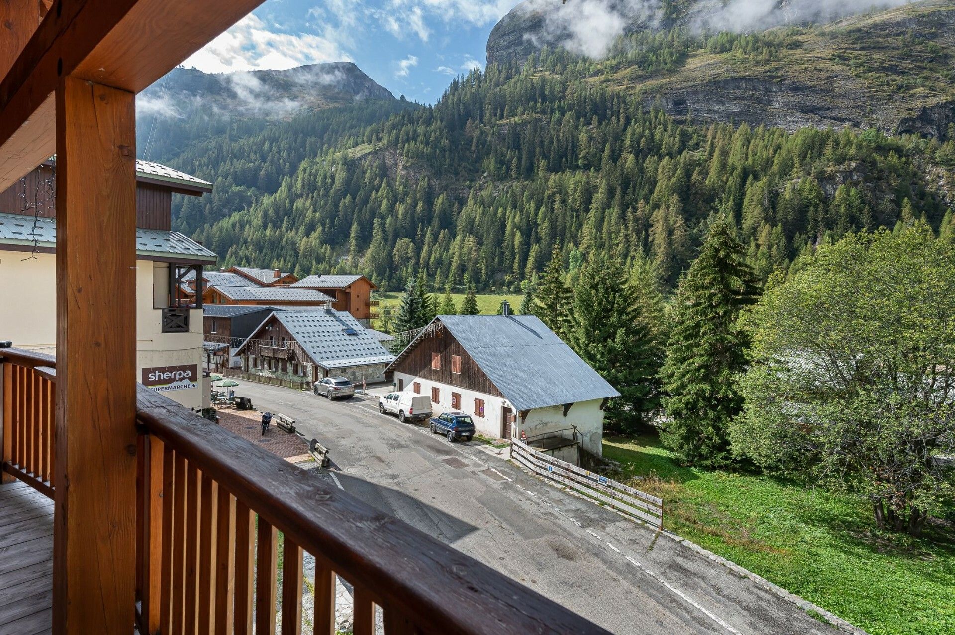 بيت في Tignes, Rhone-Alpes 10051605