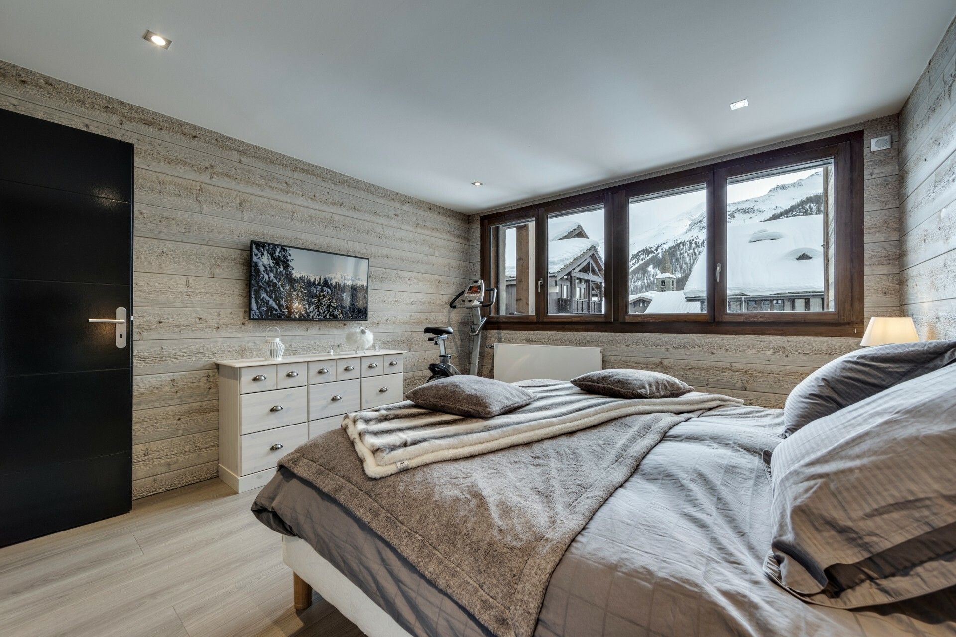 Condominium in Val-D'isere, Rhone-Alpes 10051653