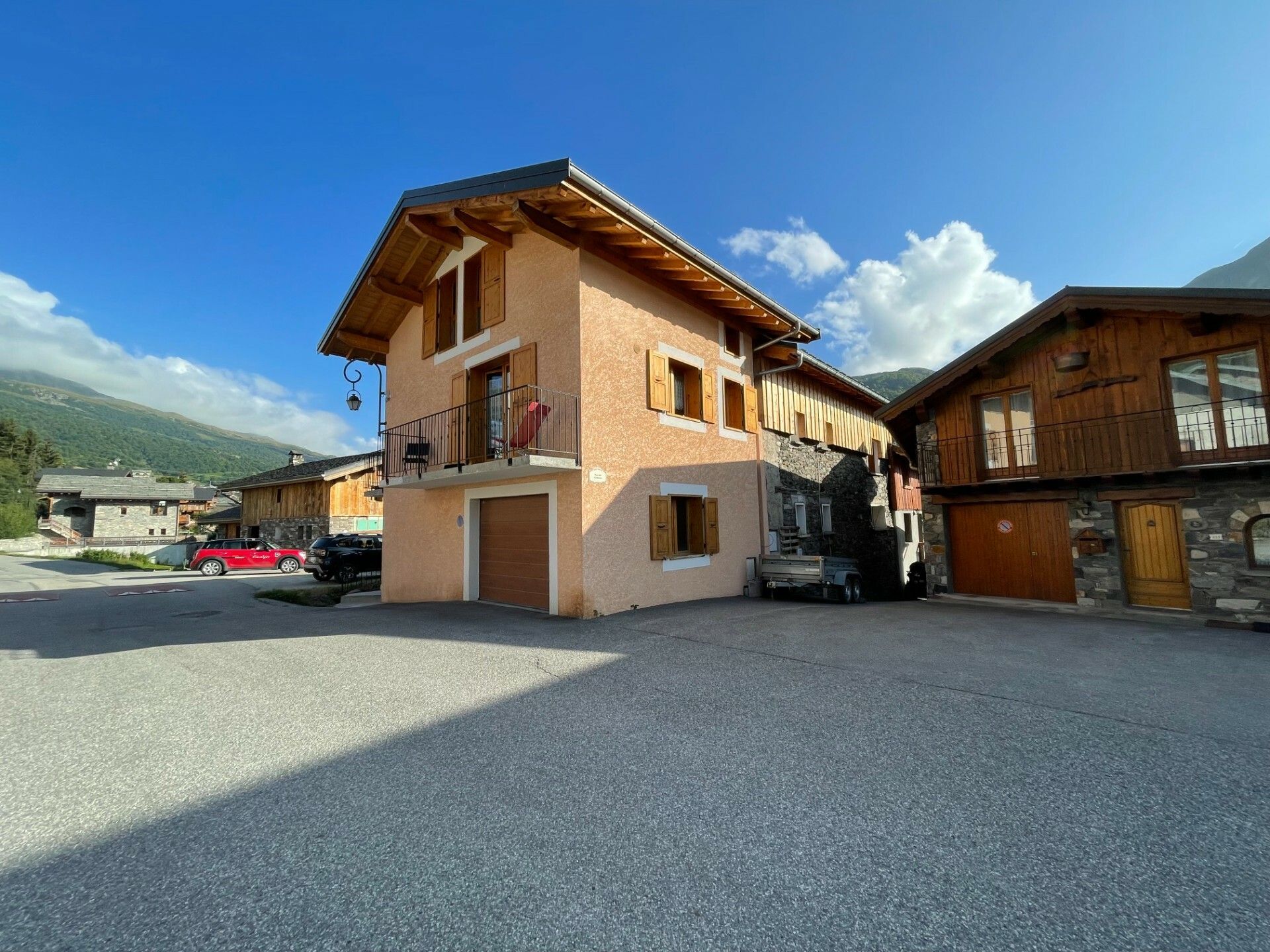 Huis in Saint-Martin-de-Belleville, Auvergne-Rhône-Alpes 10051742