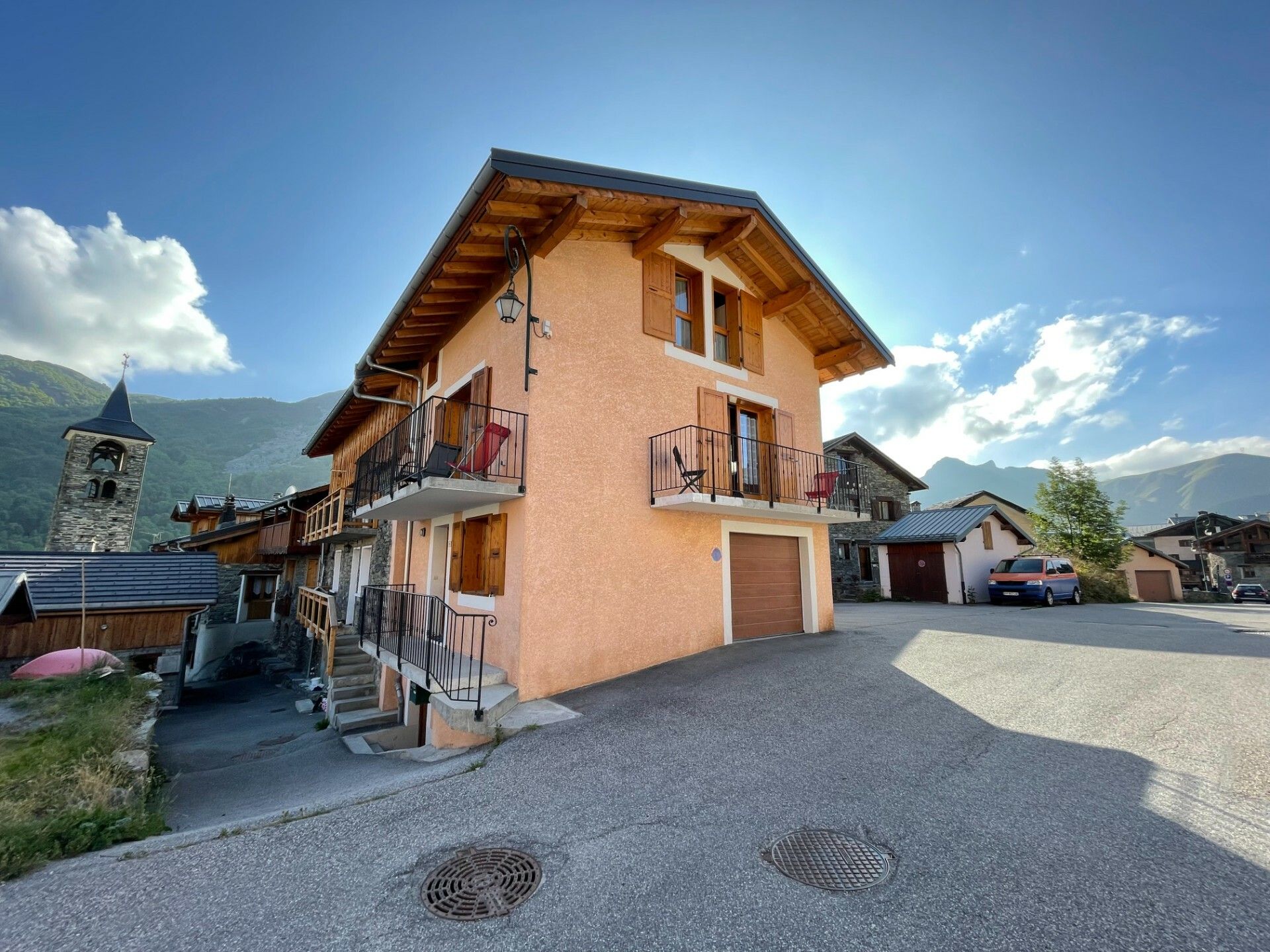 Huis in Saint-Martin-de-Belleville, Auvergne-Rhône-Alpes 10051742