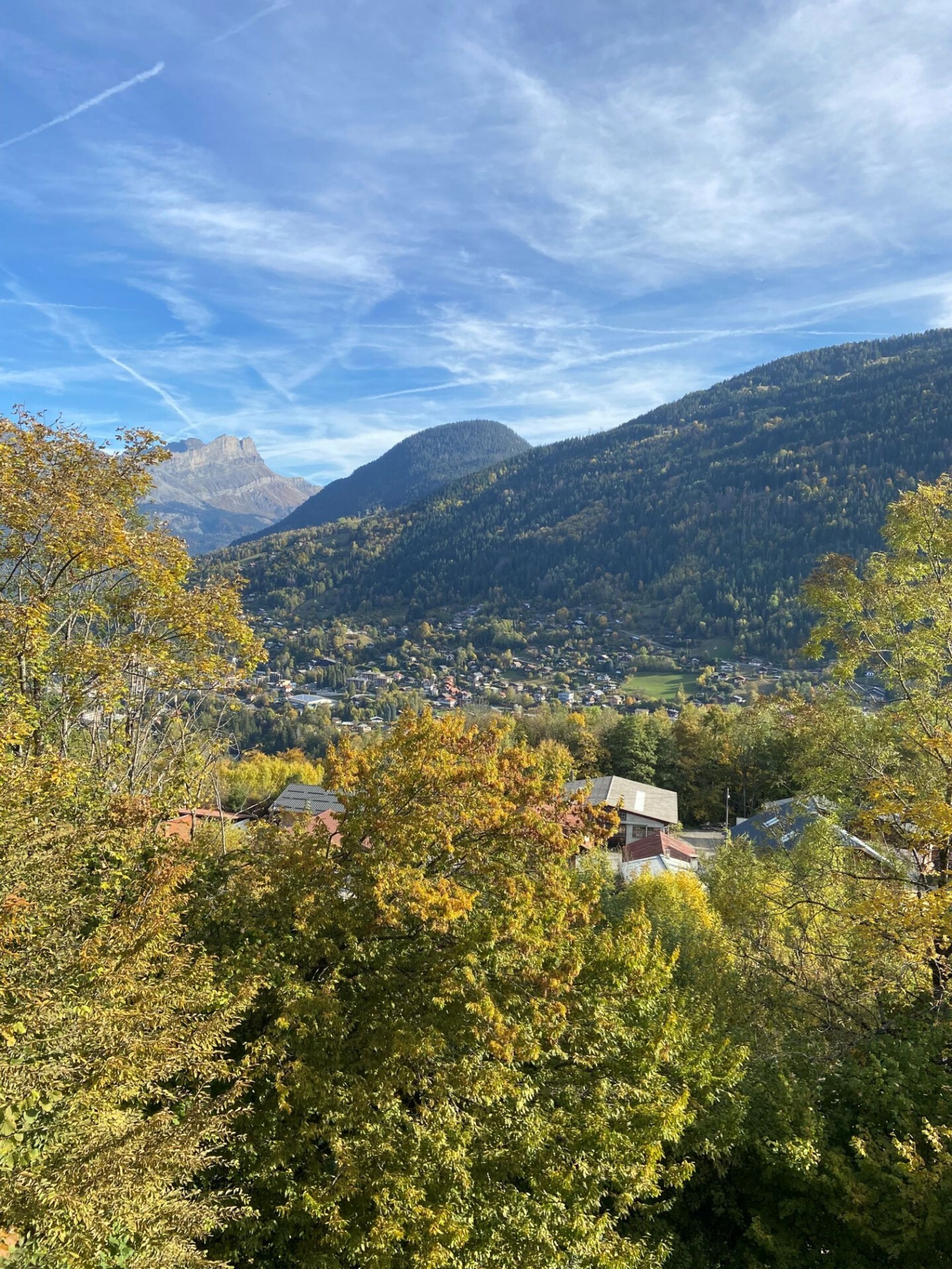 House in Saint-Gervais-Les-Bains, Rhone-Alpes 10051794