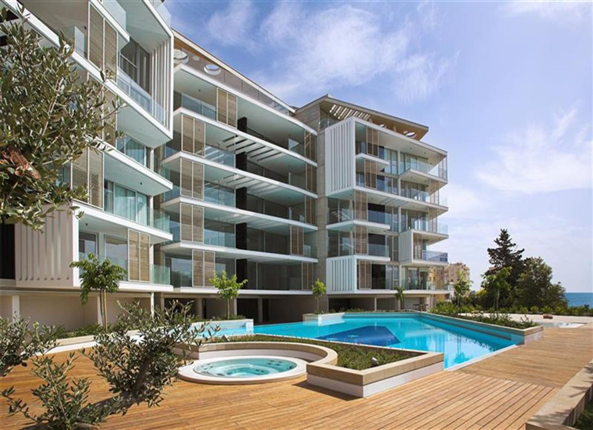 Condominium in Neapoli, Limassol 10052837