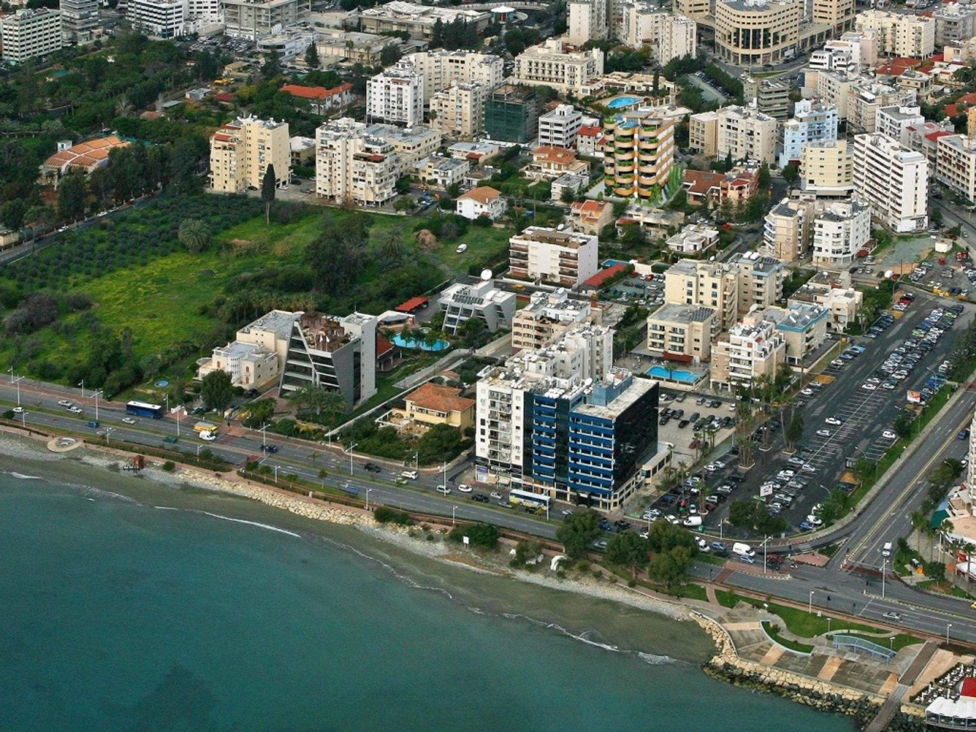 Condominium in Agia Fylaxis, Lemesos 10052885