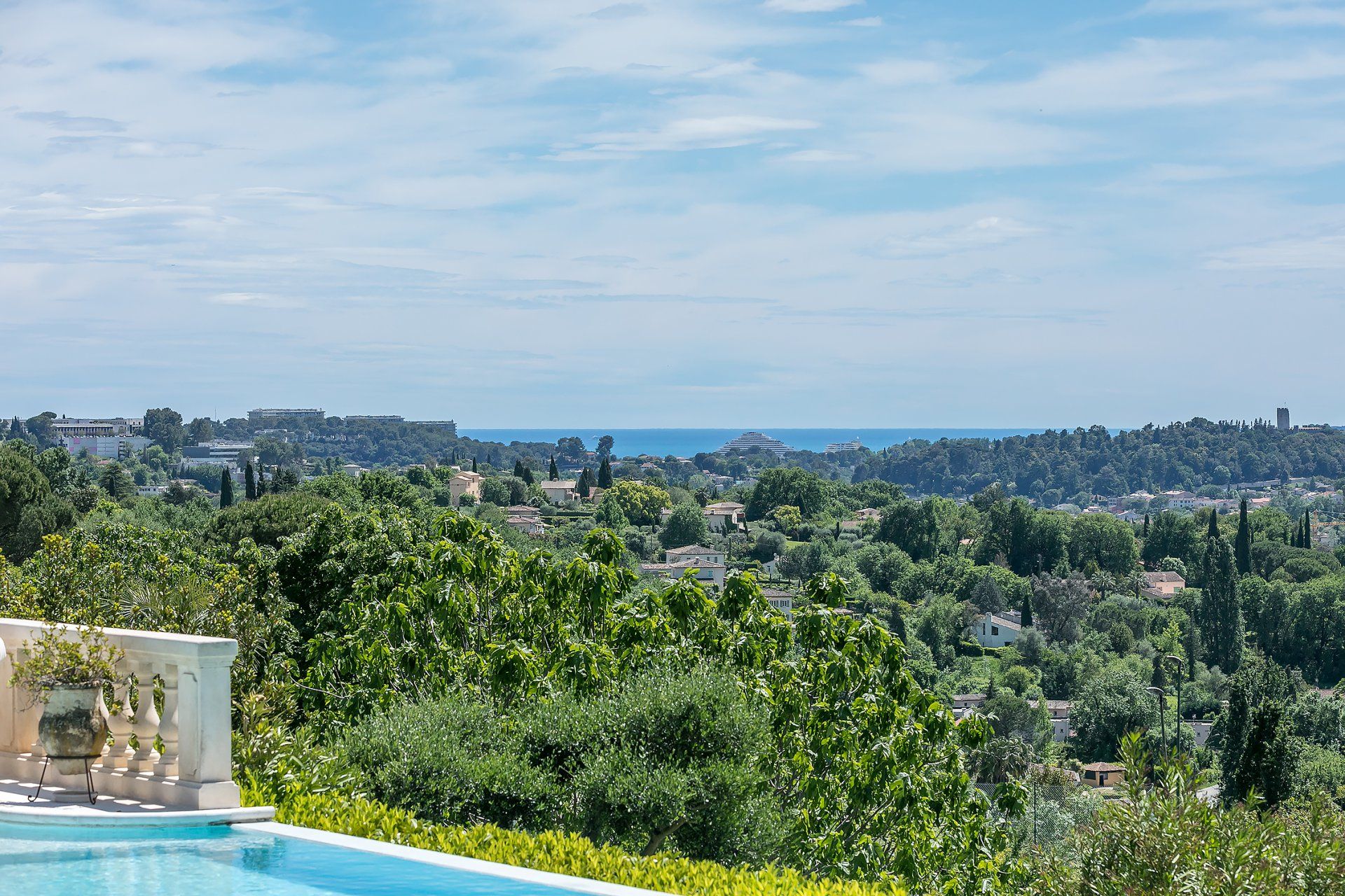 Huis in Saint-Paul-De-Vence, Alpes-Maritimes 10053832