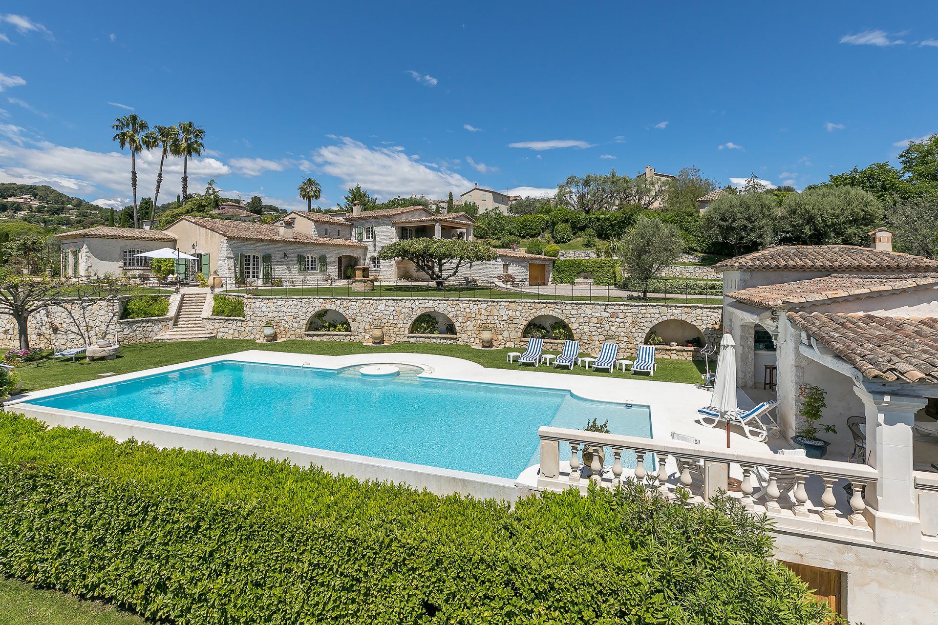 Hus i Saint-Paul-De-Vence, Alpes-Maritimes 10053832