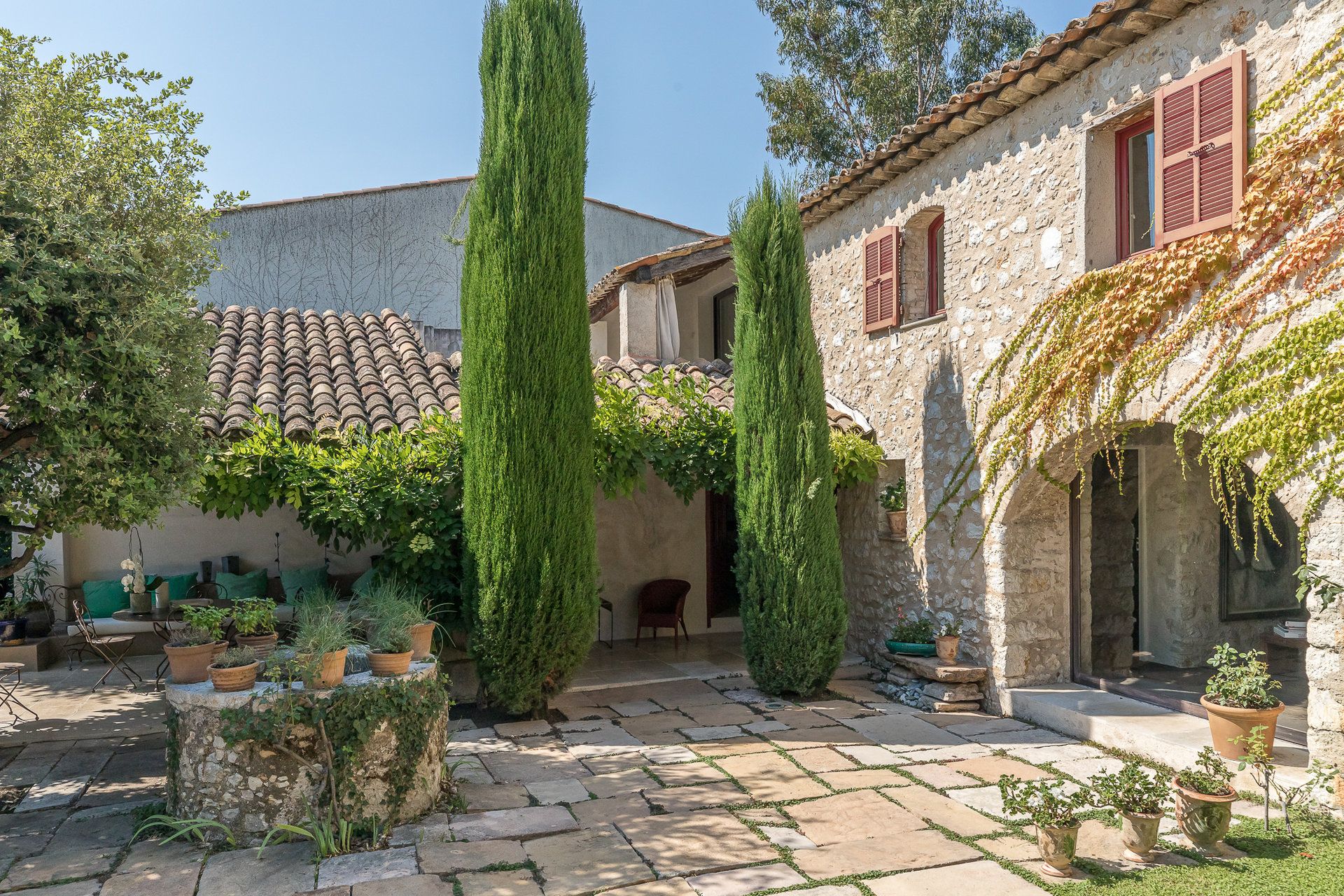 Talo sisään La Colle-Sur-Loup, Alpes-Maritimes 10053848