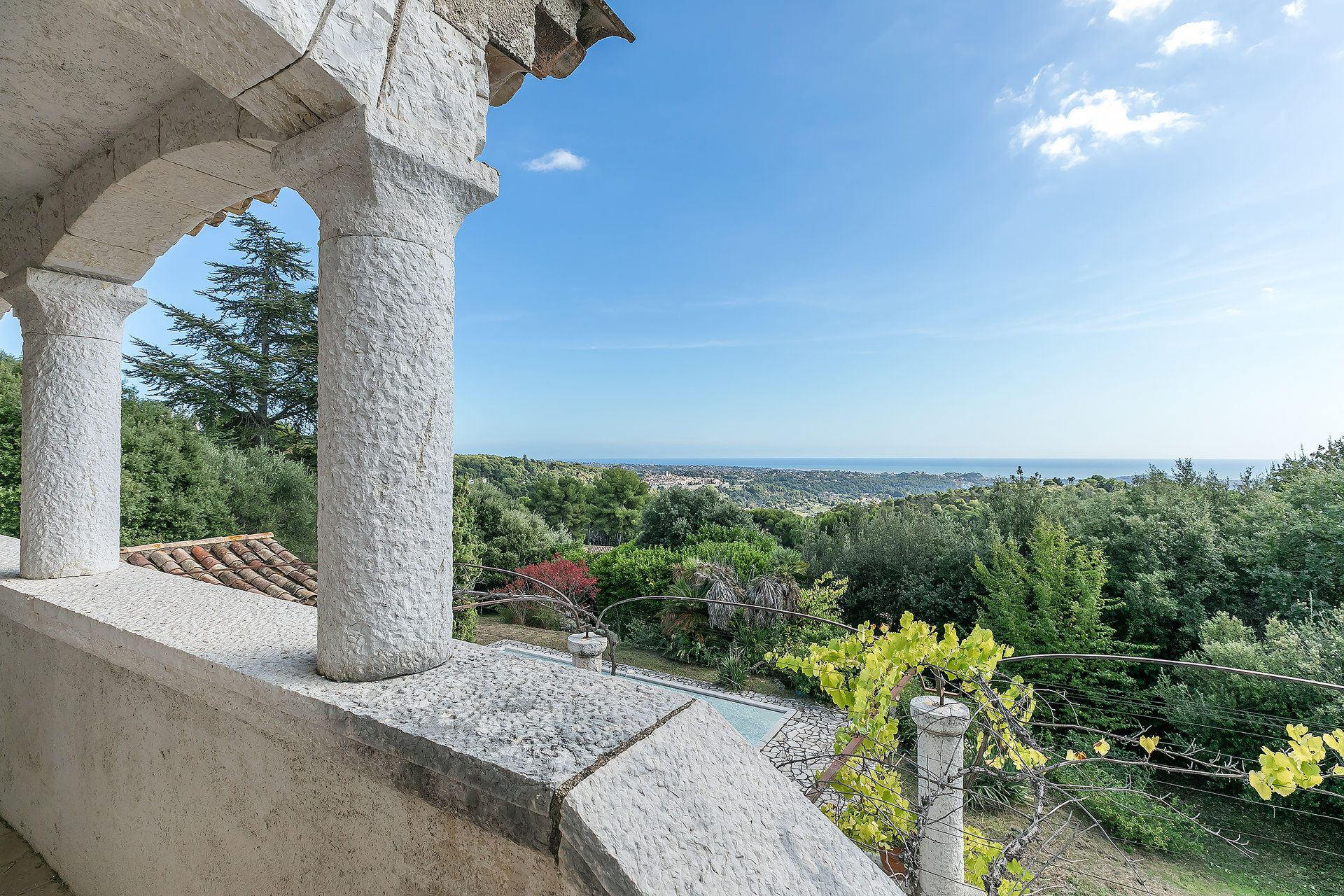 casa no Saint-Paul-de-Vence, Provença-Alpes-Costa Azul 10053860