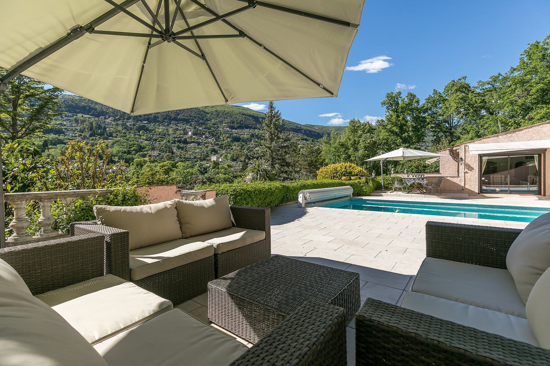 Huis in Grasse, Alpes-Maritimes 10053878