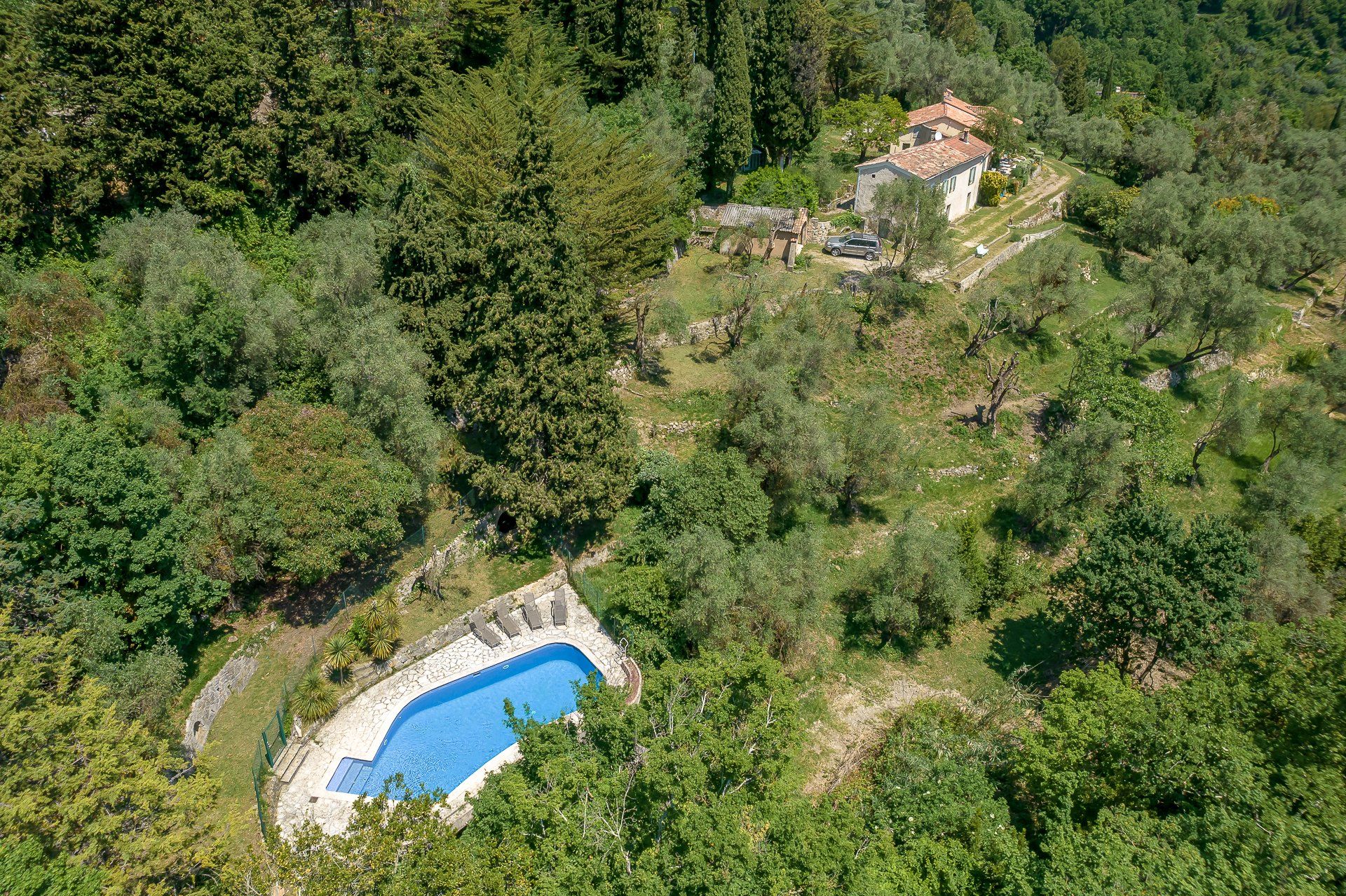 Huis in Cabris, Provence-Alpes-Côte d'Azur 10053894