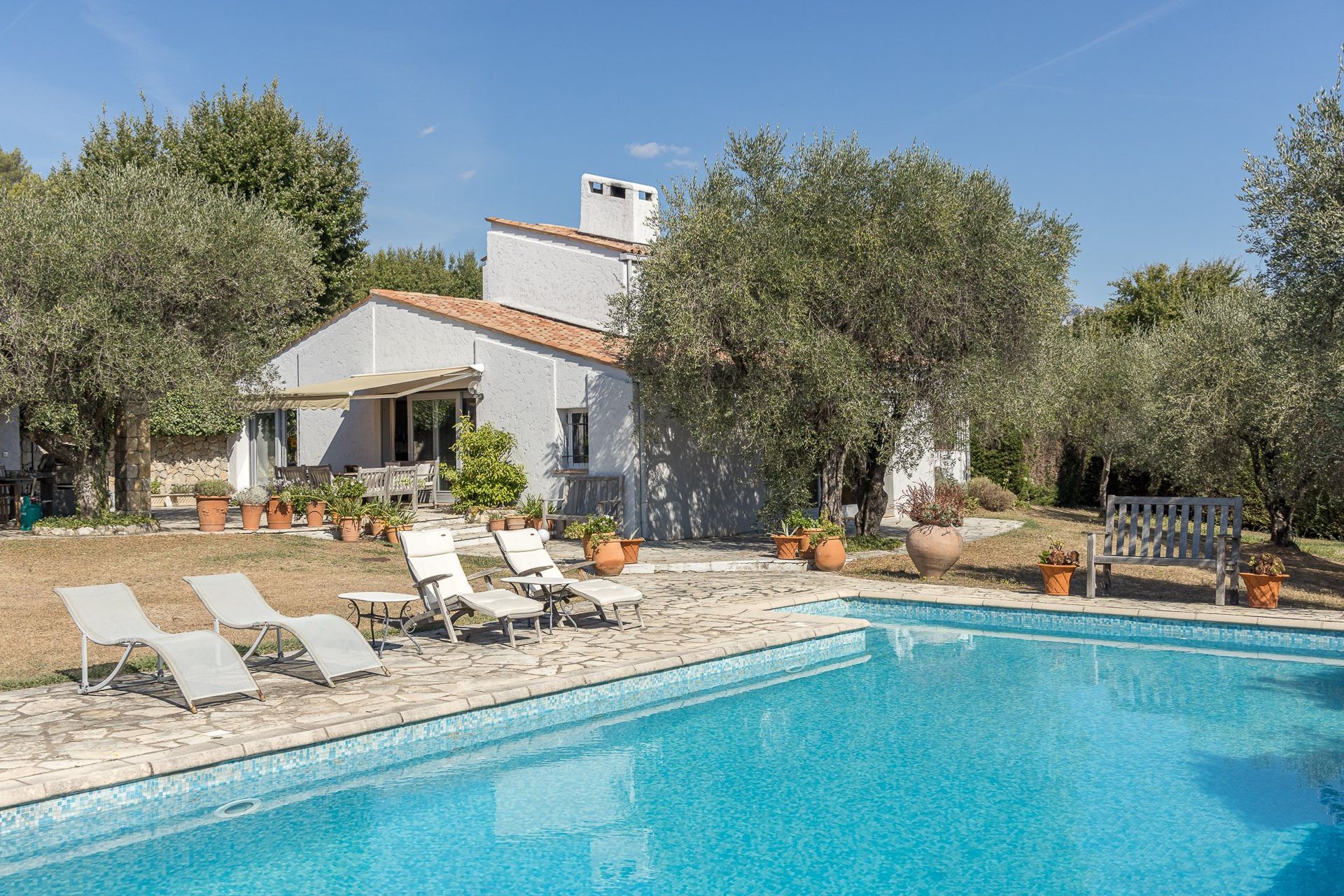 Haus im Chateauneuf-Grasse, Provence-Alpes-Côte d'Azur 10053901