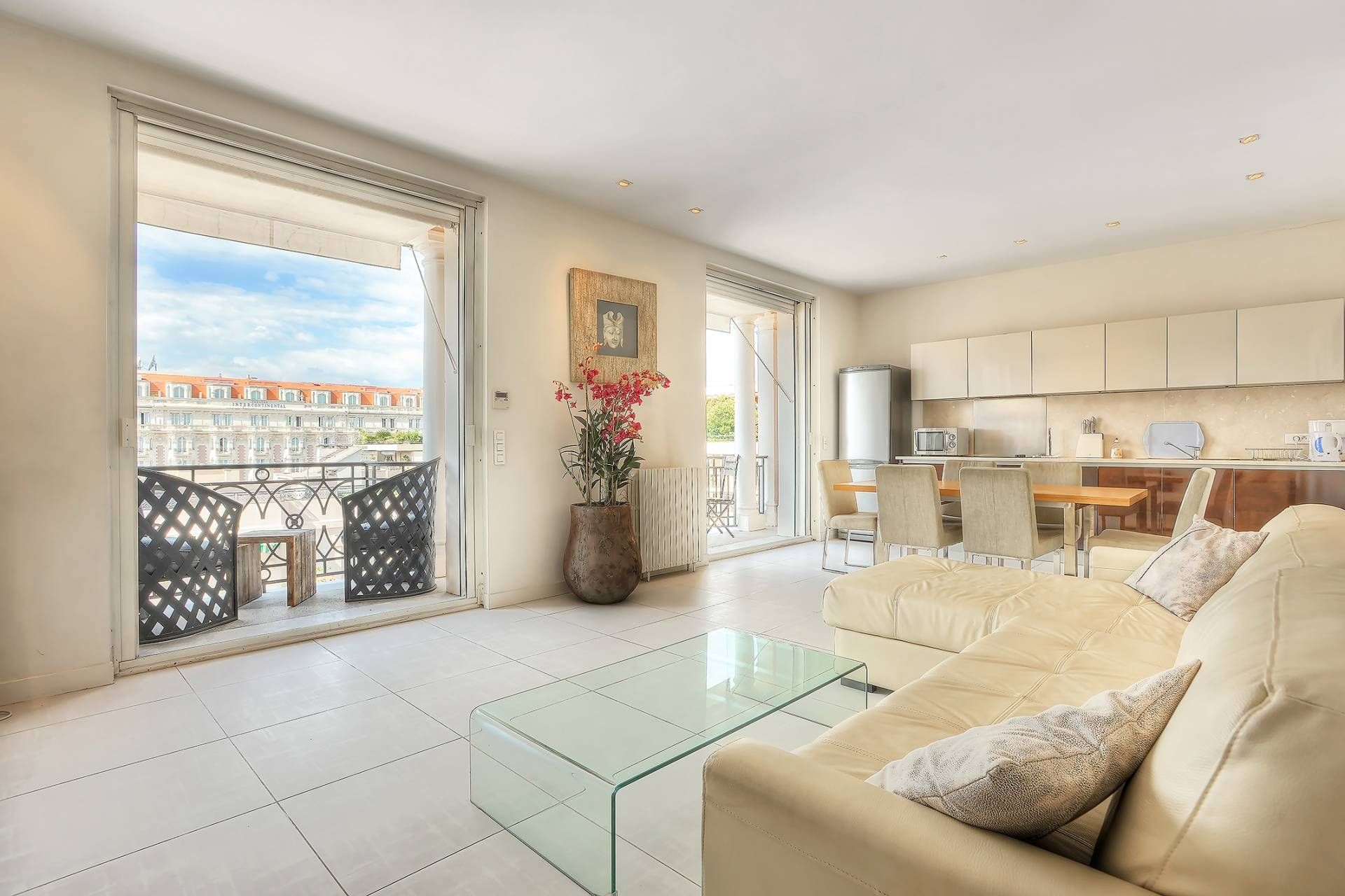 Condominium in Cannes, Provence-Alpes-Cote d'Azur 10053909