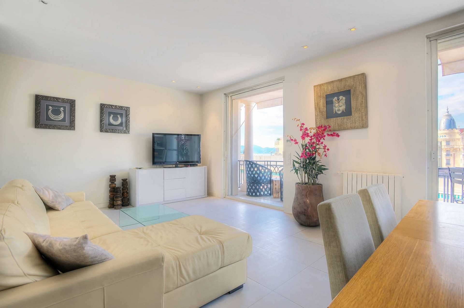 Condominium in Cannes, Provence-Alpes-Cote d'Azur 10053909