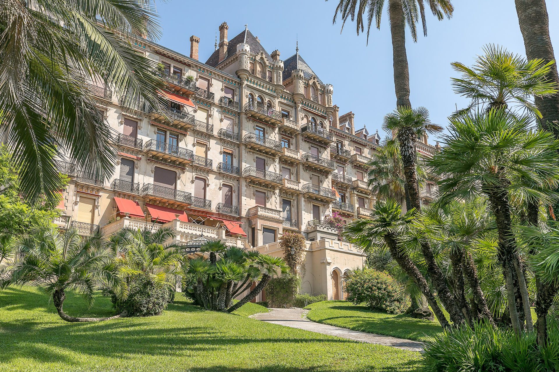 Condominium in Cannes, Alpes-Maritimes 10053953