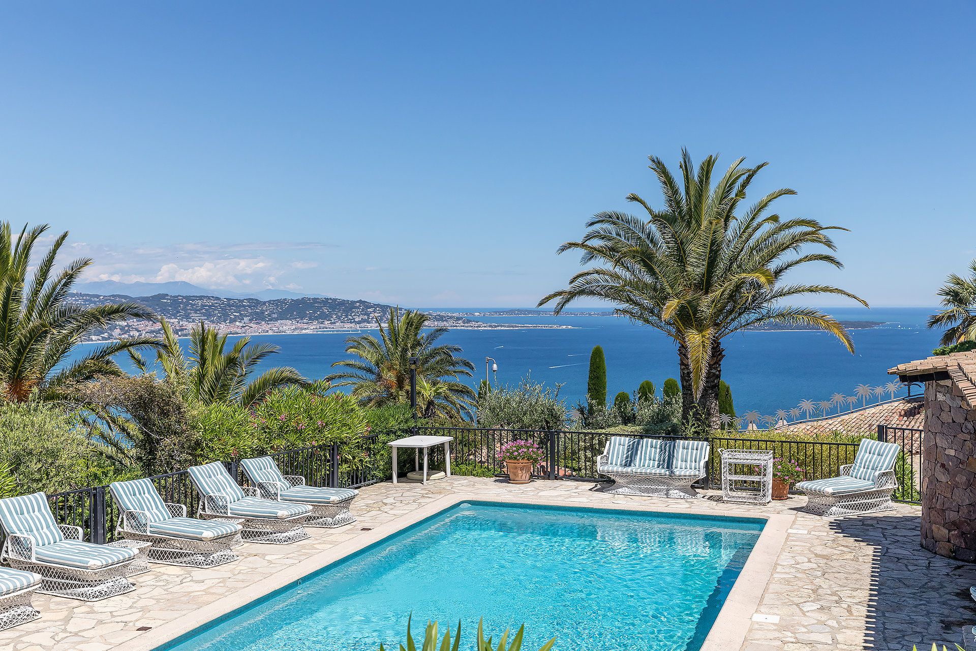 Hus i Theoule-sur-Mer, Provence-Alpes-Cote d'Azur 10054029