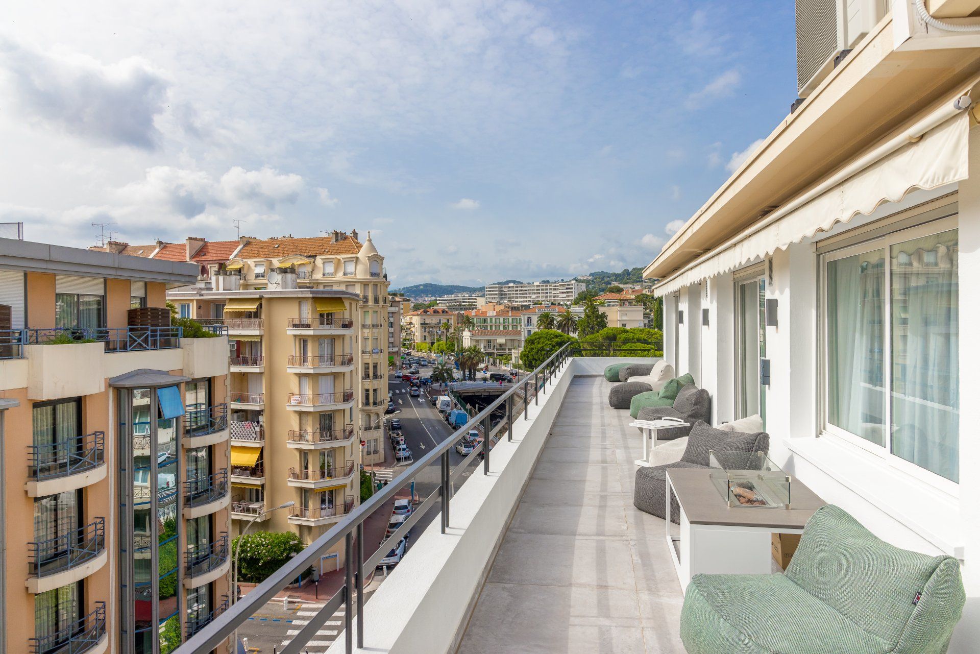 Condominio nel Cannes, Alpes-Maritimes 10054036