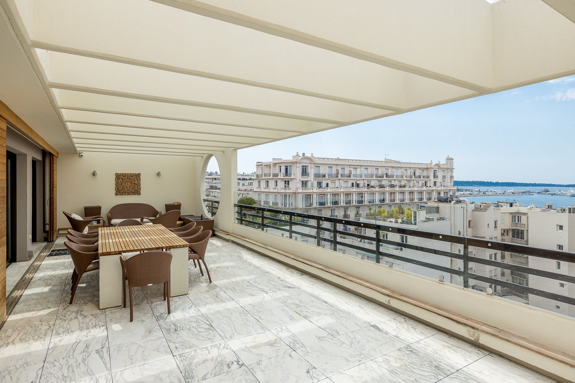 Condominium in Cannes, Provence-Alpes-Côte d'Azur 10054043