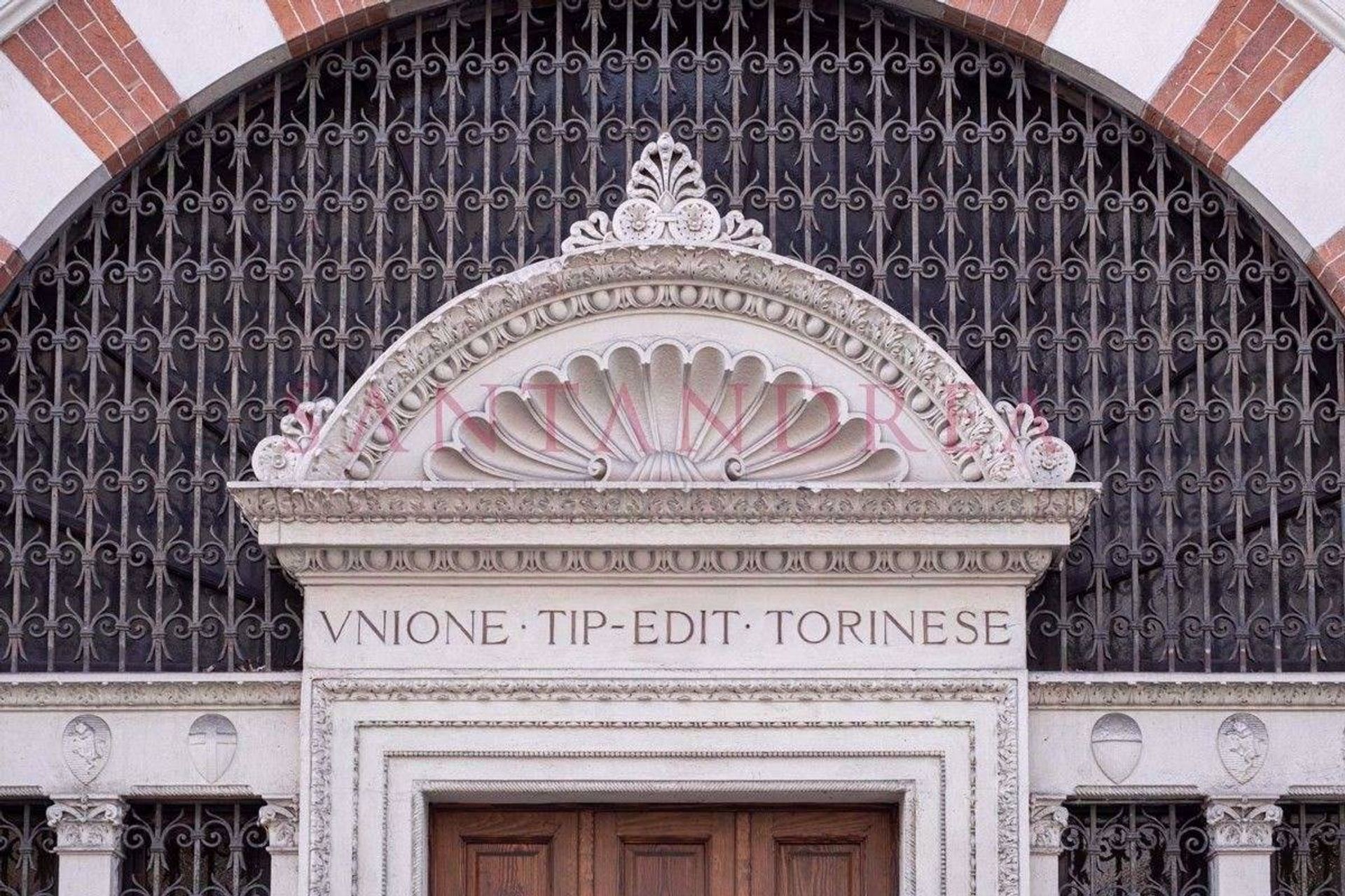 عمارات في Torino,  10054135